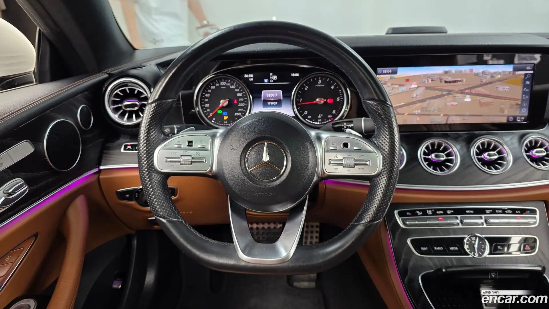 E-Class Mercedes-Benz 2018.10-OPTION-017