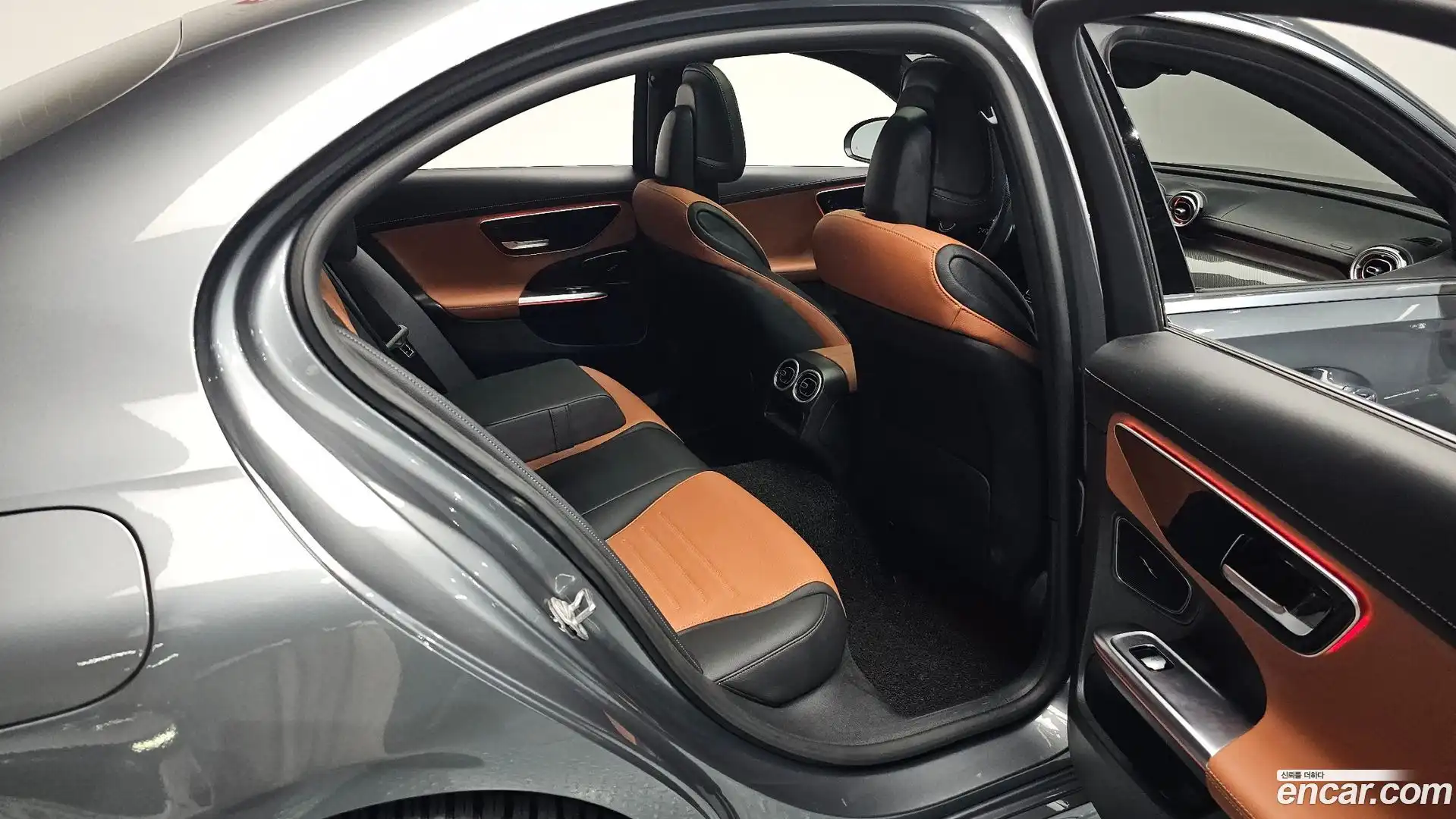 C-Class Mercedes-Benz 2023.0-OPTION-016