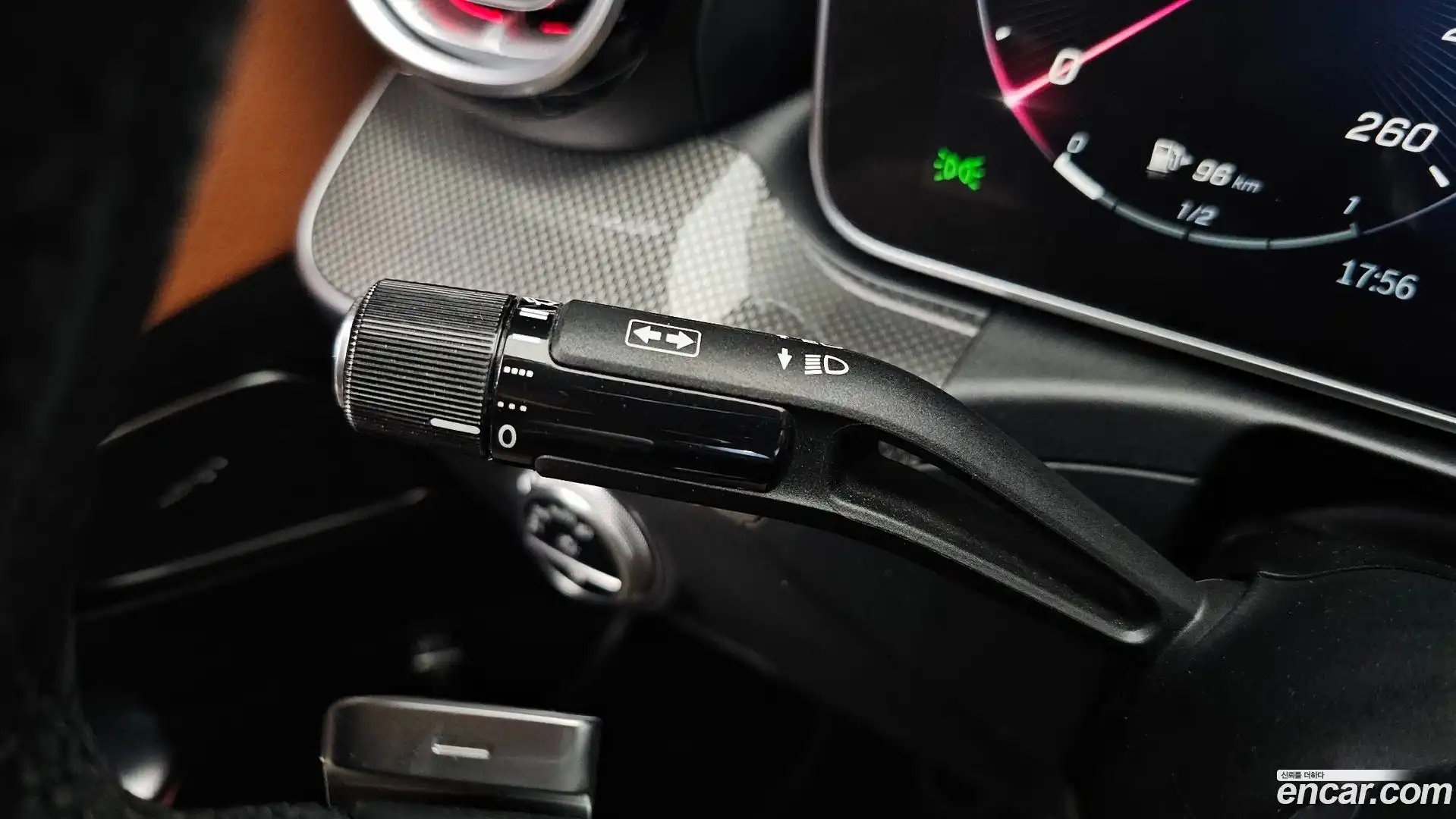 C-Class Mercedes-Benz 2023.0-OPTION-043