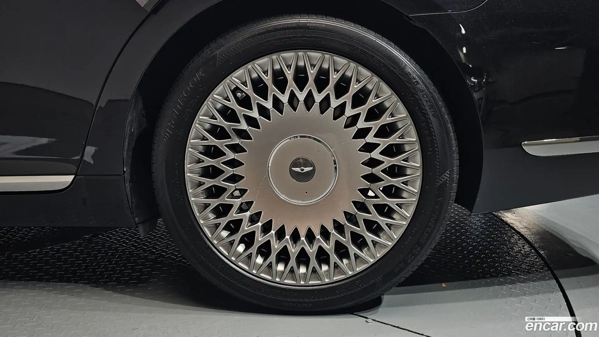 G90 Genesis 2019.2-OUTER-031