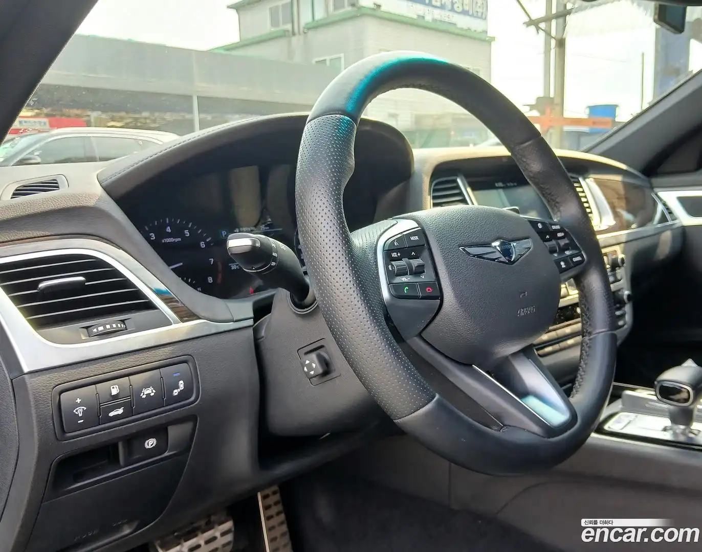 G80 Genesis 2019.2-OPTION-017