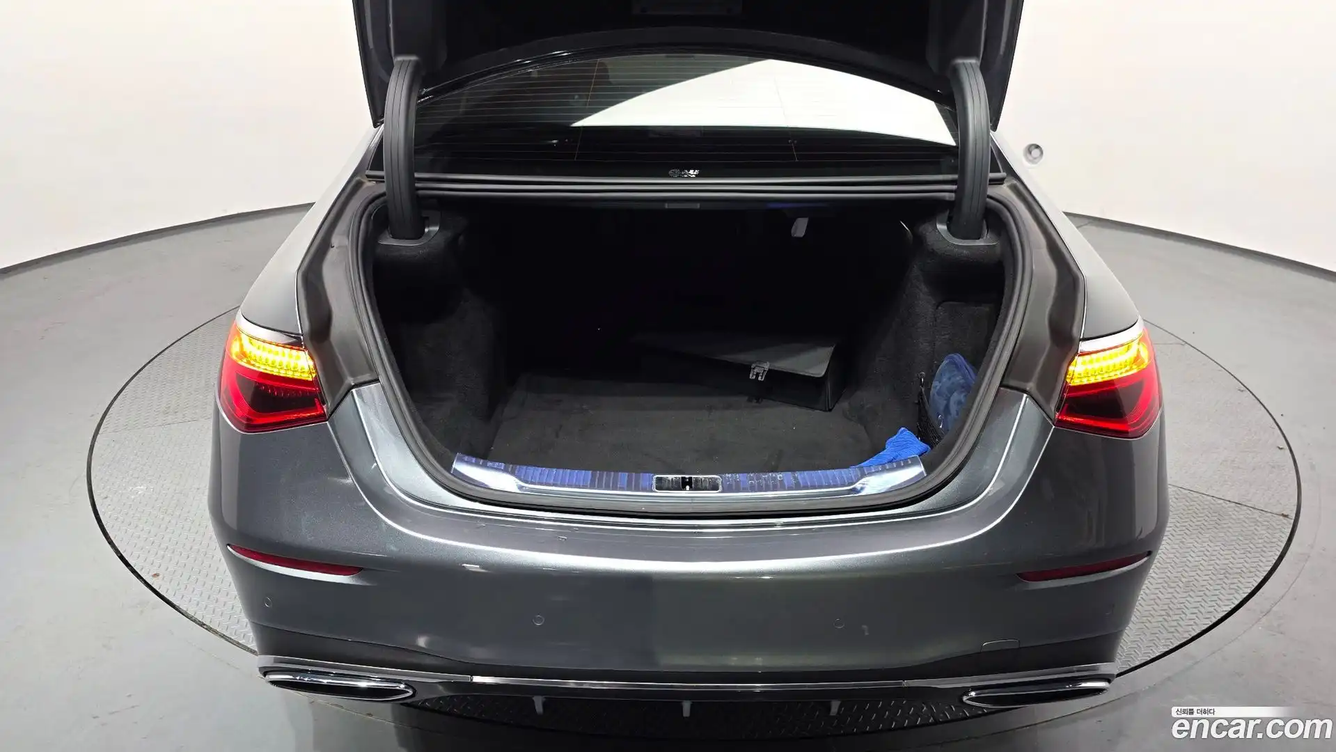 S-Class Mercedes-Benz 2021.6-OPTION-024