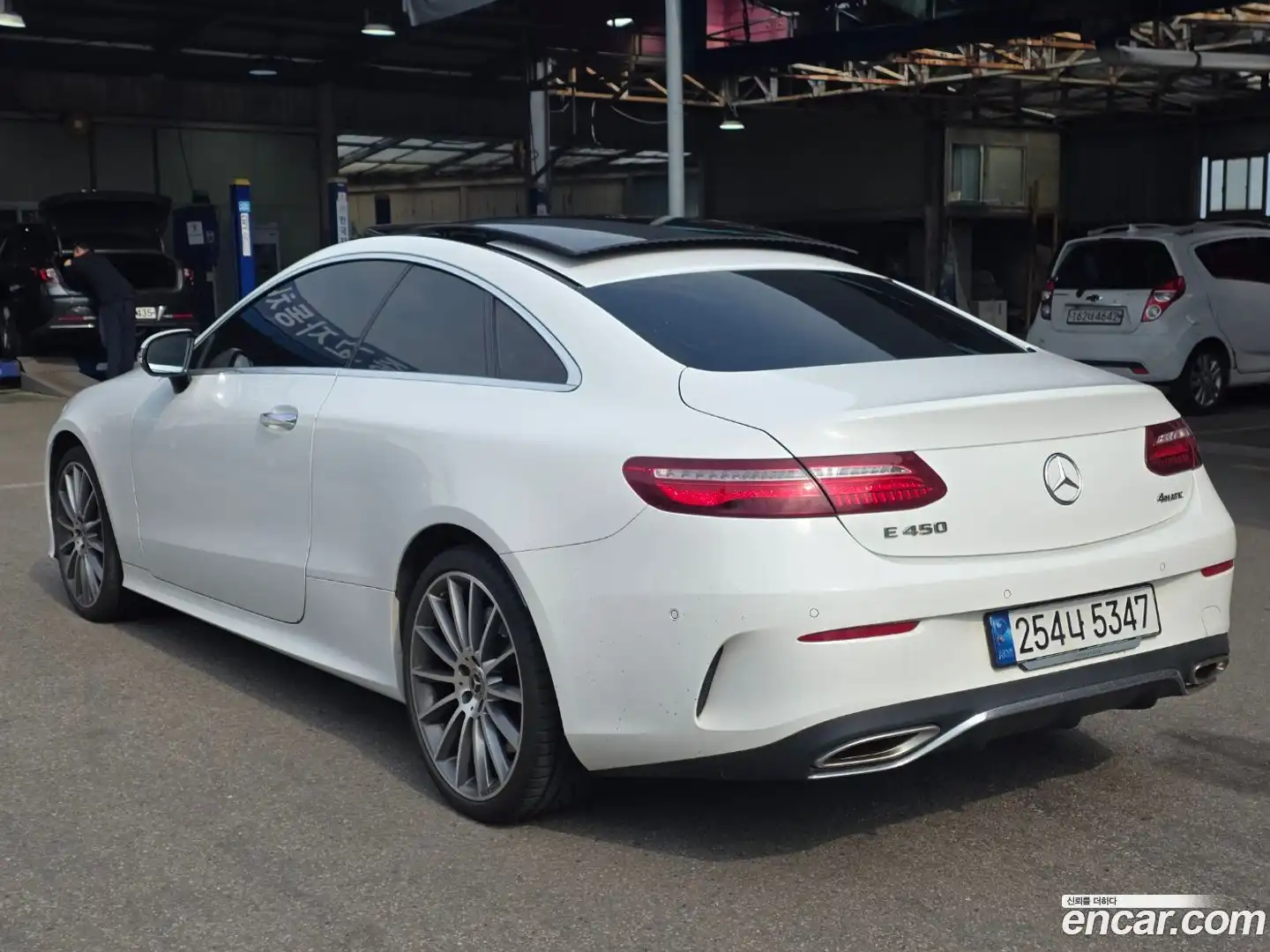 E-Class Mercedes-Benz 2019.6-OUTER-004