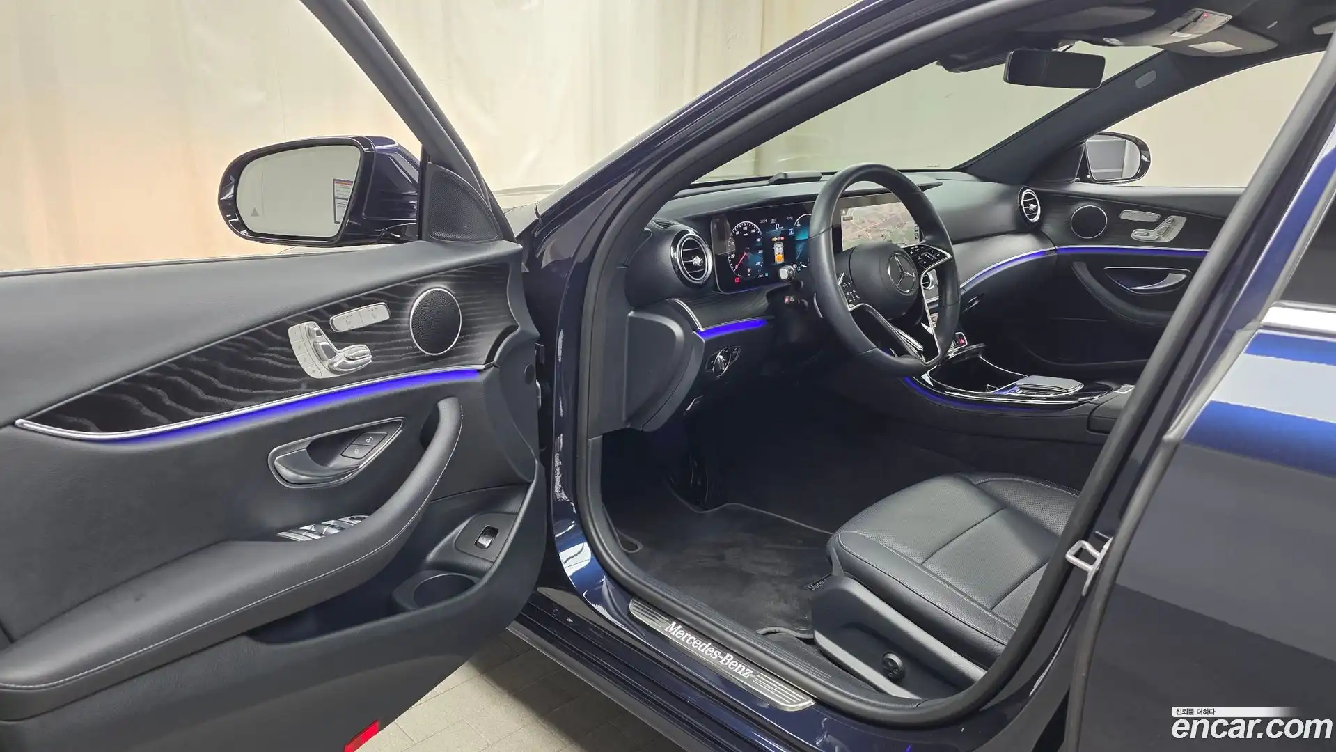 E-Class Mercedes-Benz 2022.2-INNER-010