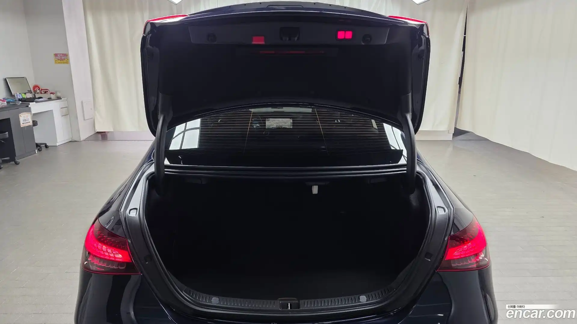 E-Class Mercedes-Benz 2022.2-OPTION-024