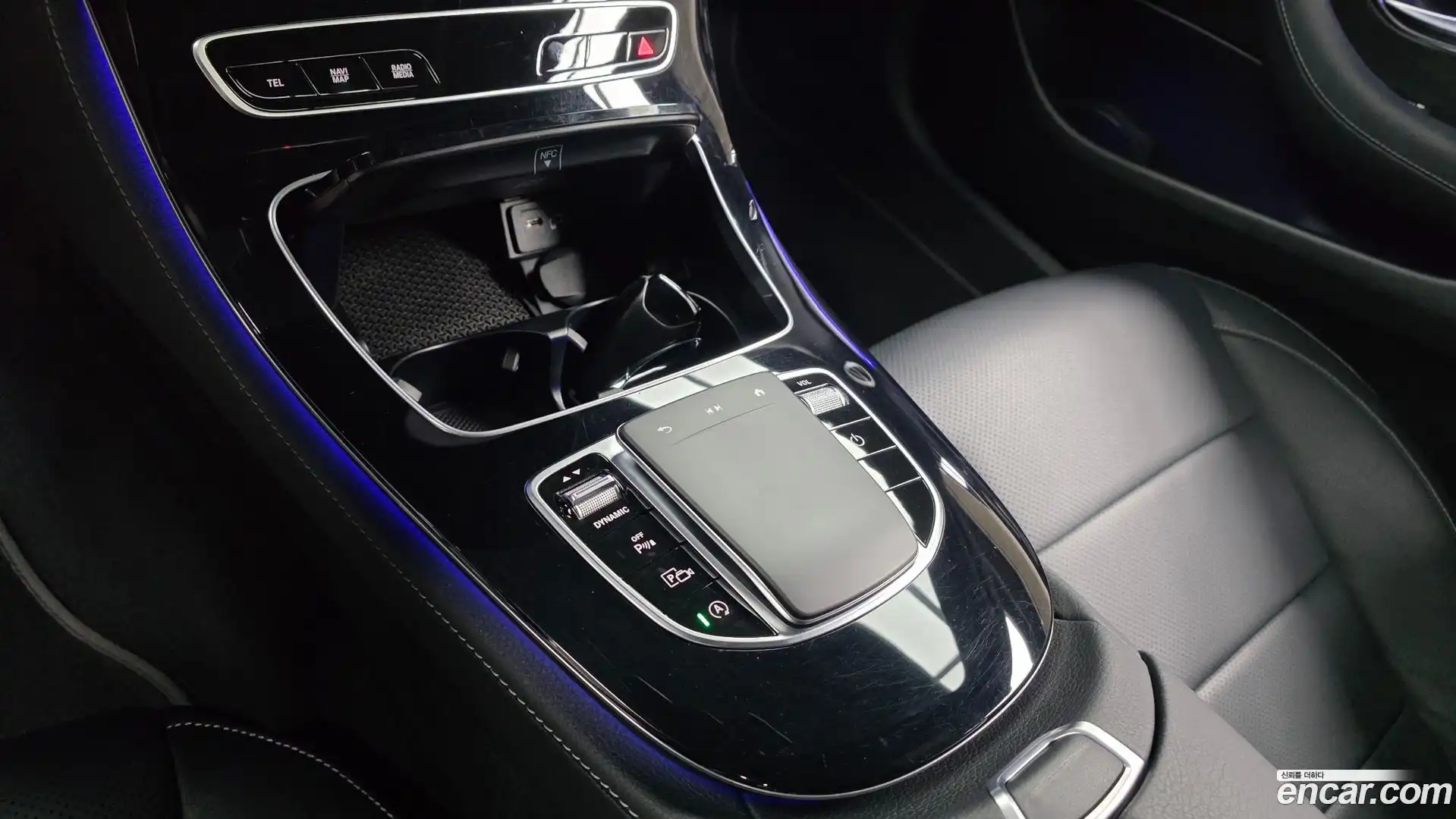E-Class Mercedes-Benz 2022.2-OPTION-042