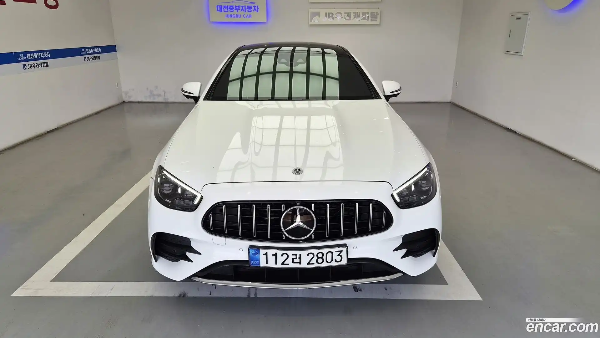 E-Class Mercedes-Benz 2023.4-INNER-009