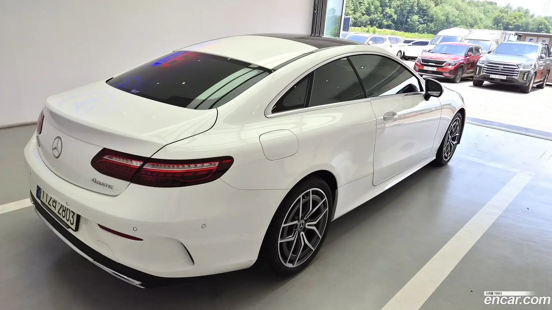 E-Class Mercedes-Benz 2023.4-OPTION-016