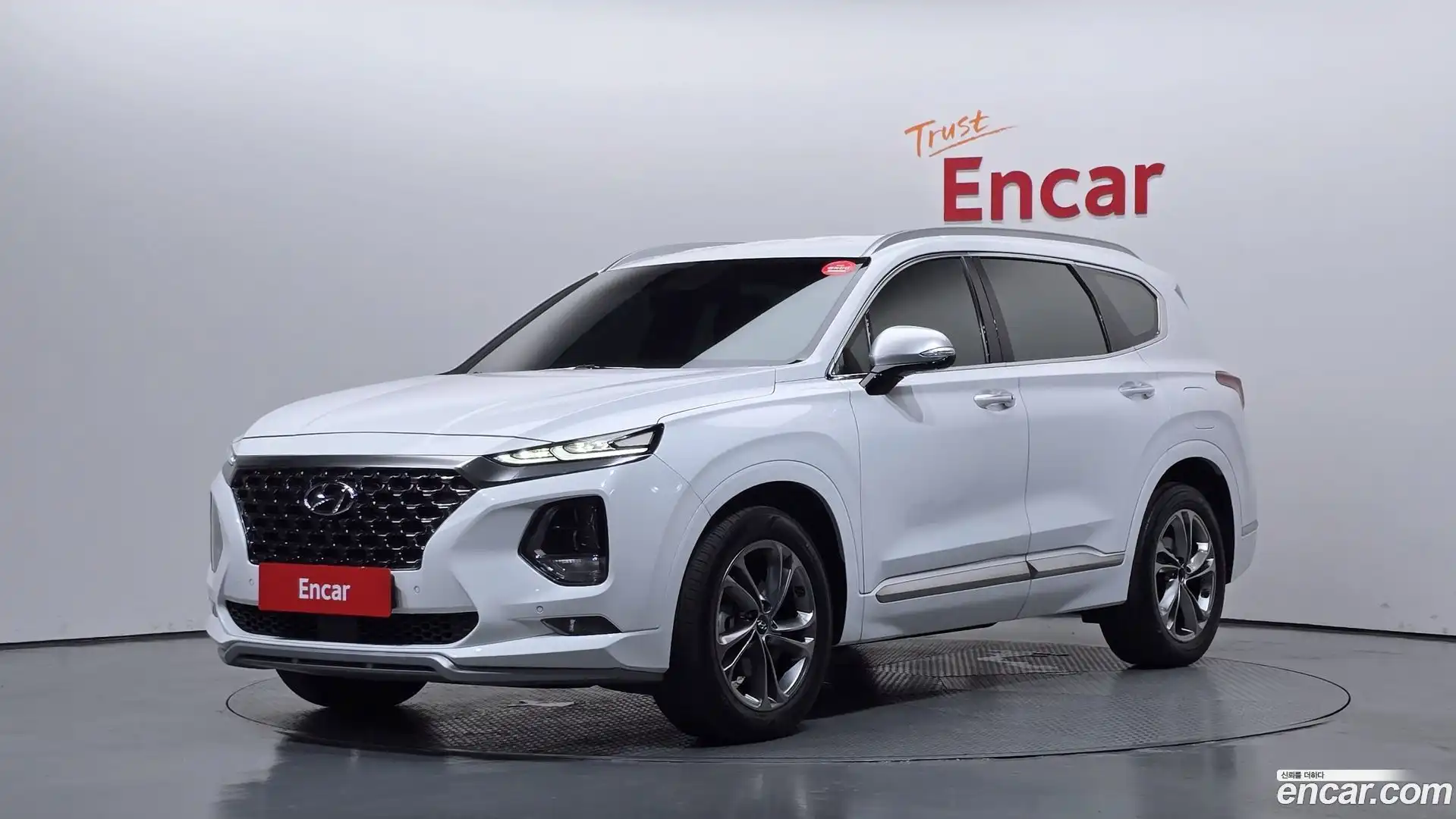 Santafe Hyundai 2018.9-OUTER-001