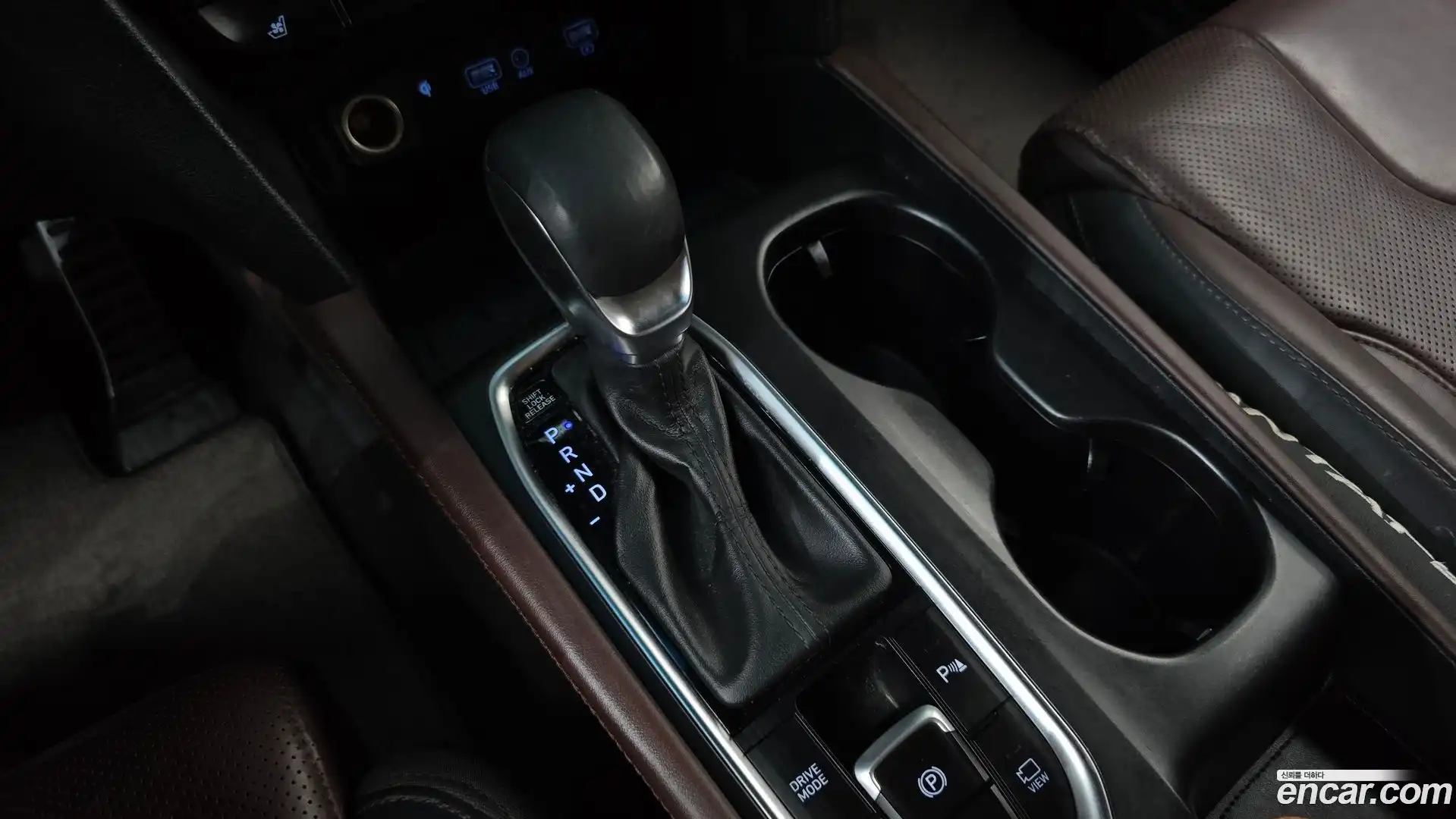 Santafe Hyundai 2018.9-INNER-009