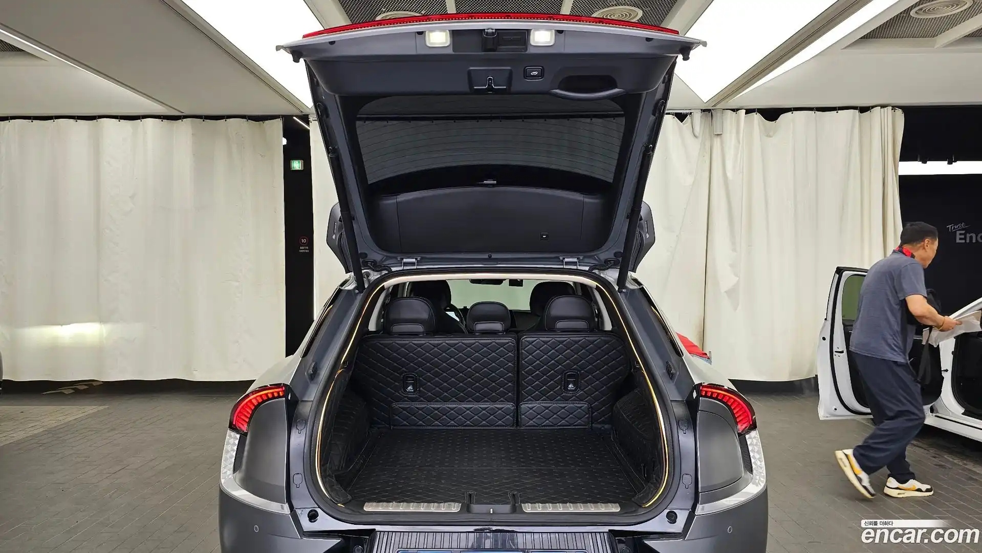 EV6 Kia 2023.6-OPTION-024