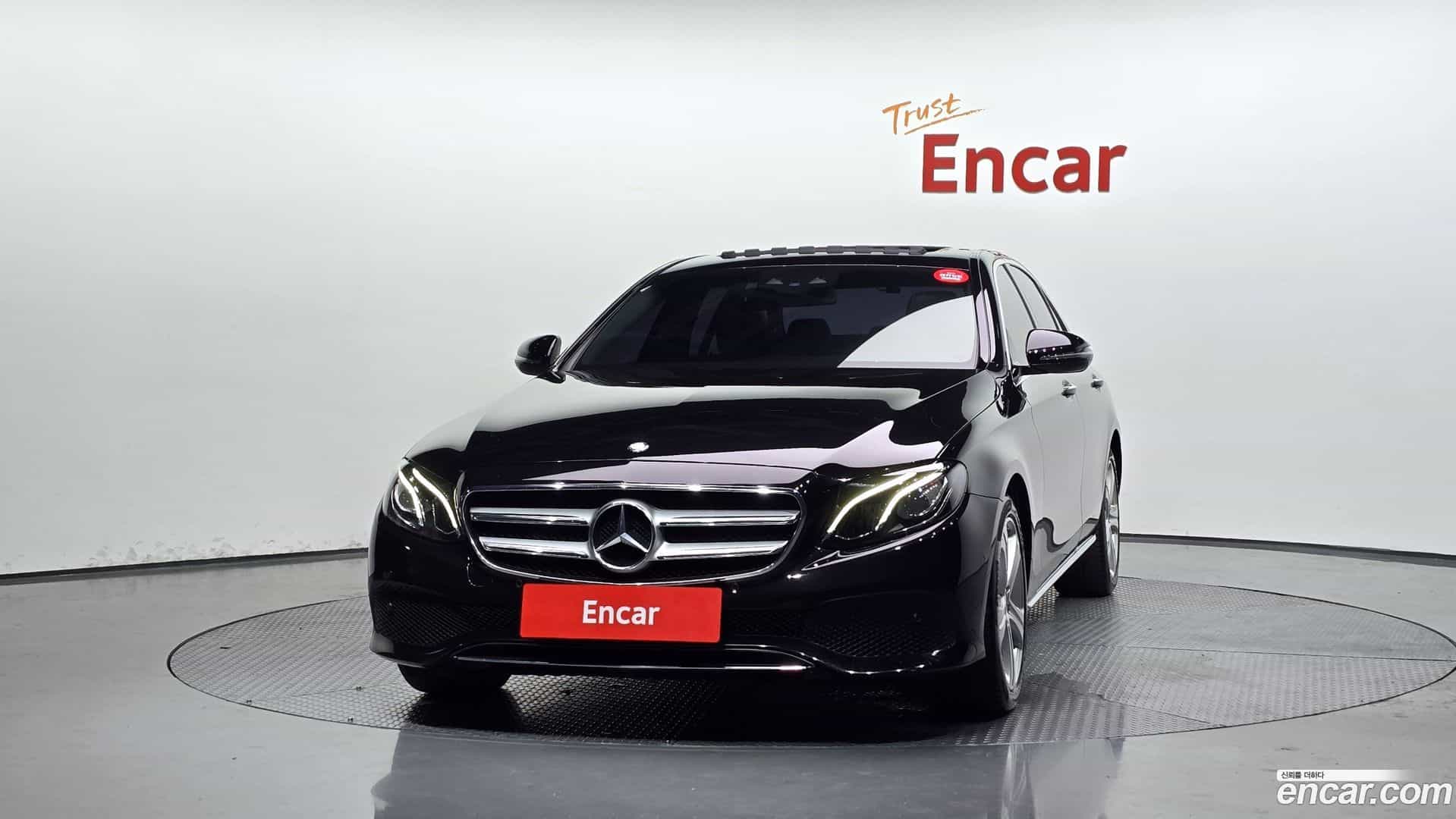E-Class Mercedes-Benz 2017.1-OUTER-003
