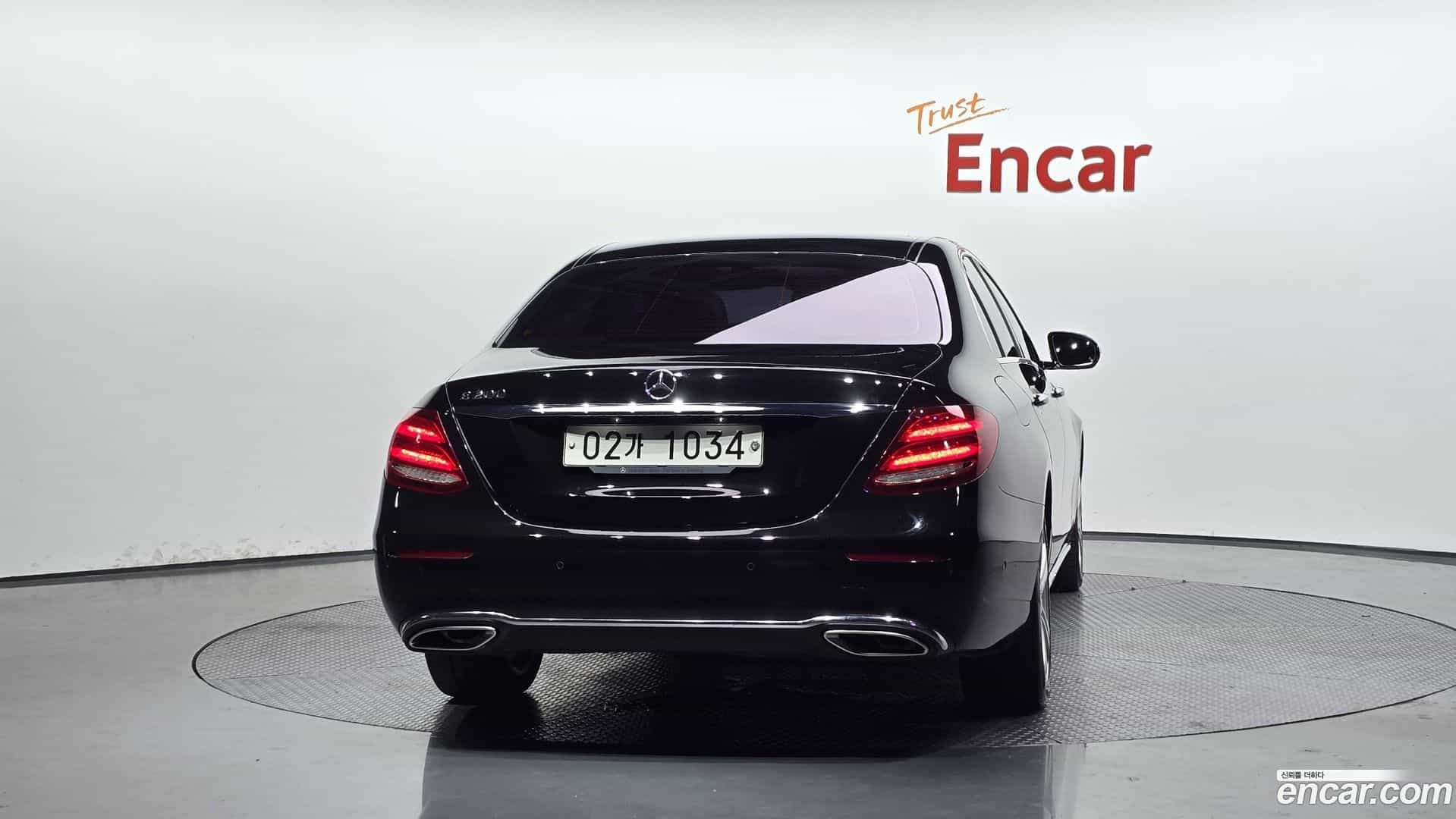 E-Class Mercedes-Benz 2017.1-OUTER-004