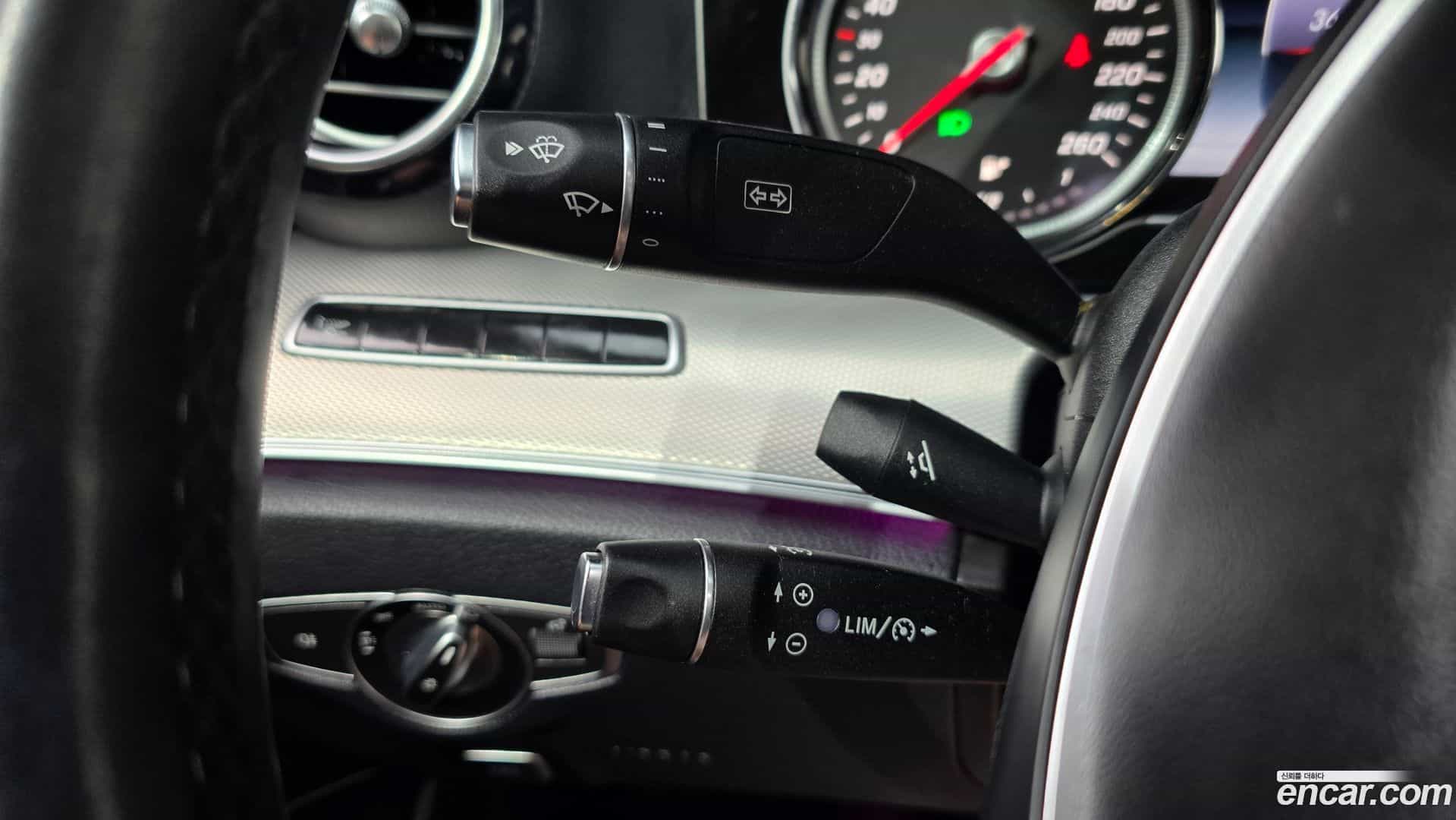 E-Class Mercedes-Benz 2017.1-OPTION-018