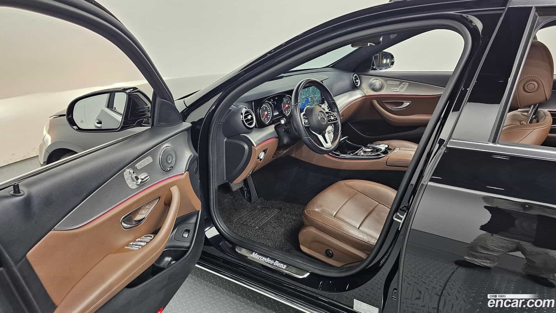 E-Class Mercedes-Benz 2019.7-INNER-010