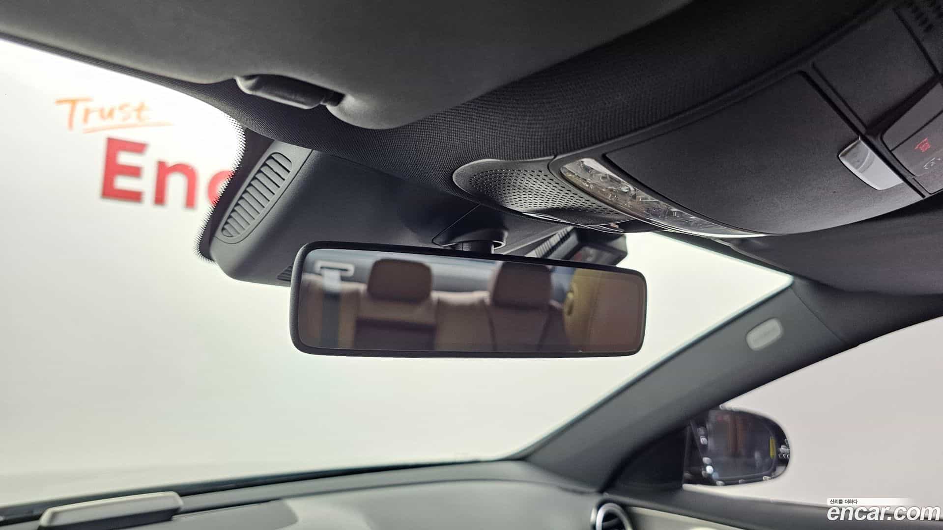 E-Class Mercedes-Benz 2019.7-OPTION-021