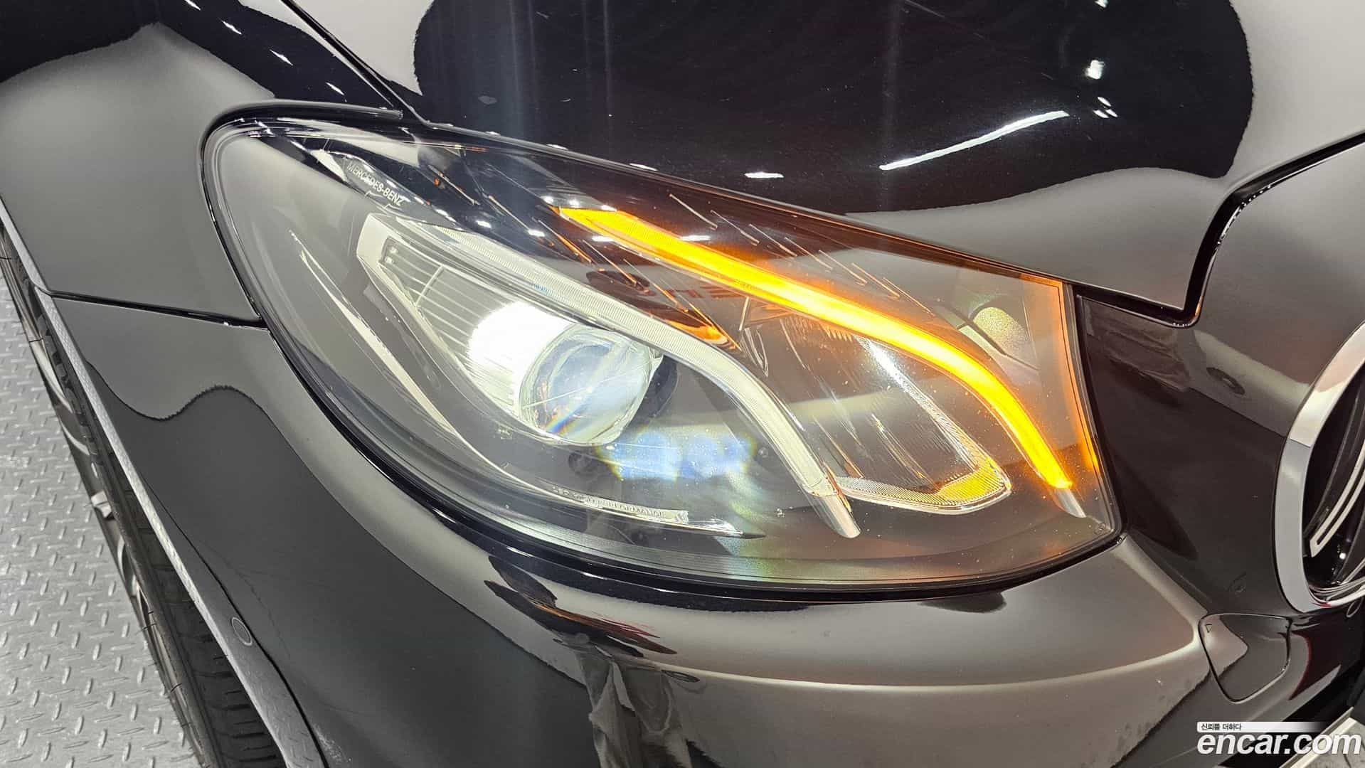 E-Class Mercedes-Benz 2019.7-OUTER-032