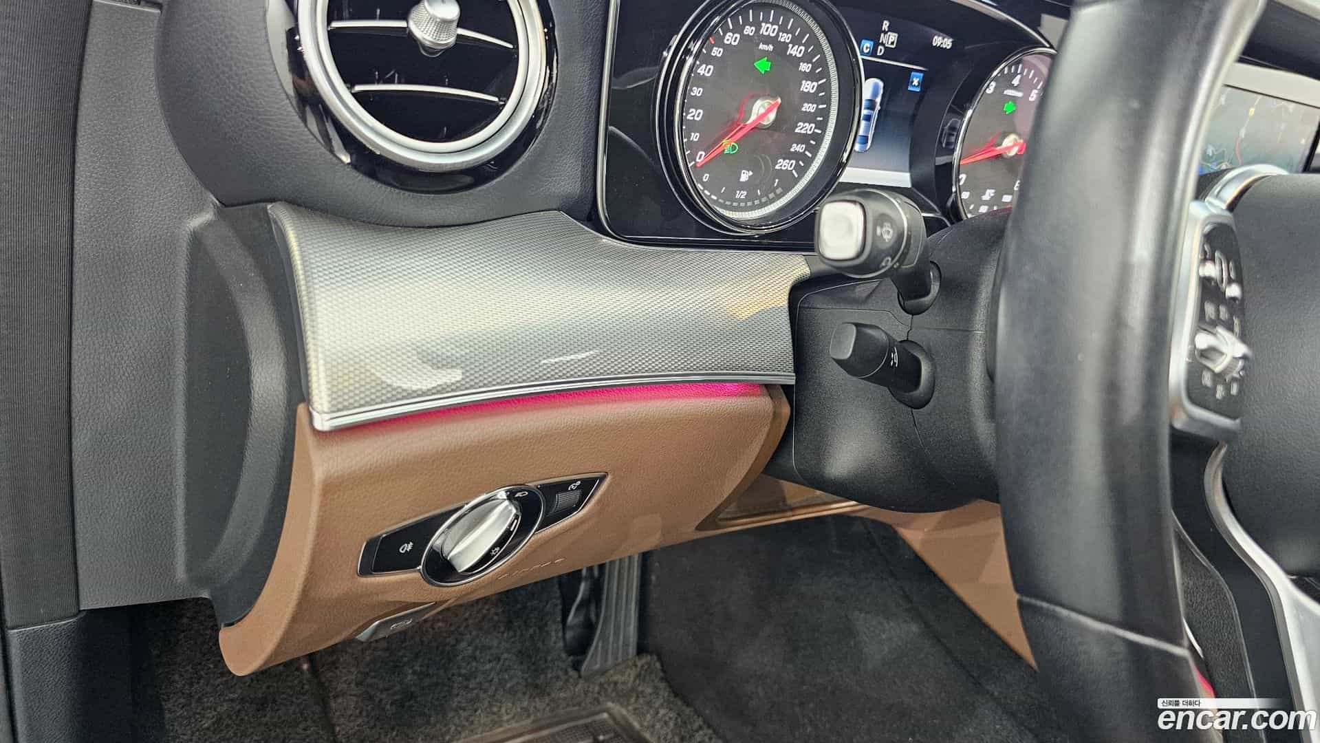 E-Class Mercedes-Benz 2019.7-OPTION-040