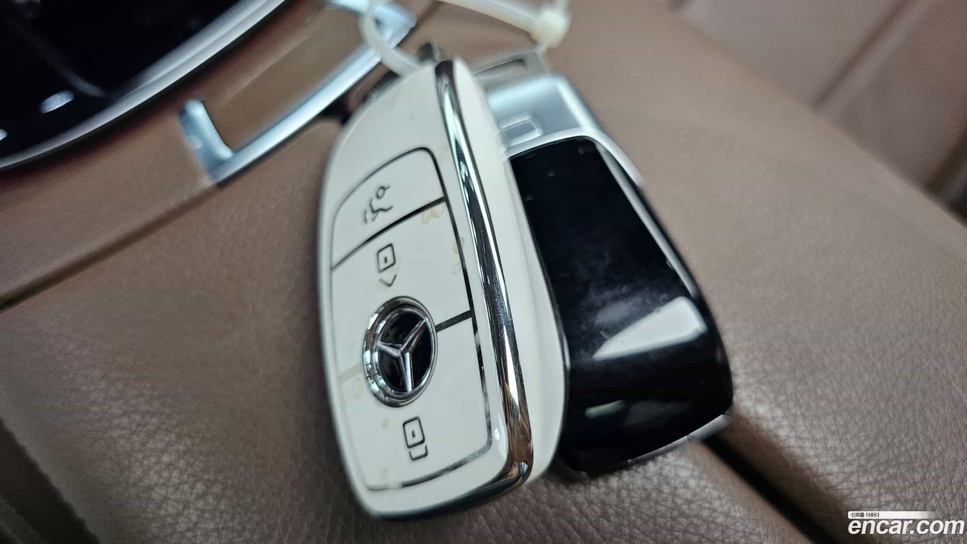 E-Class Mercedes-Benz 2019.7-OPTION-042
