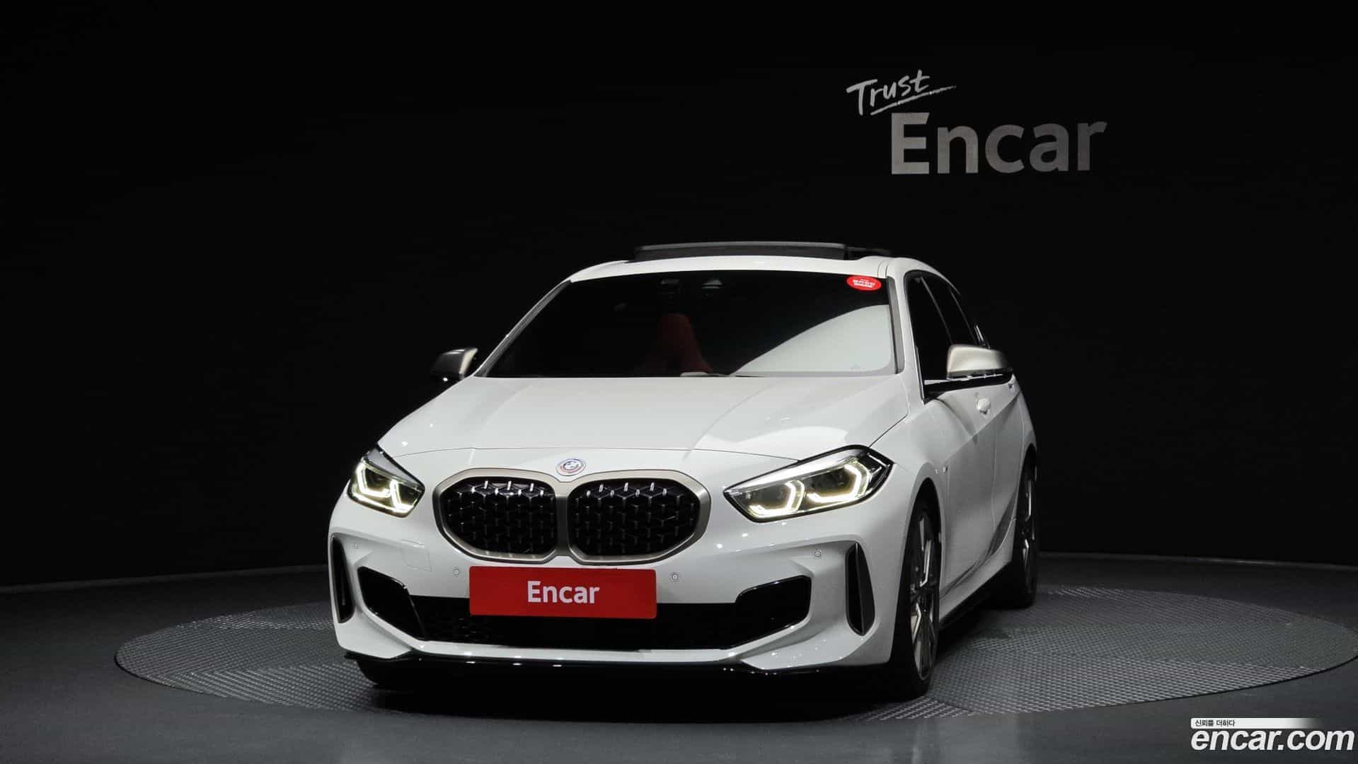 1-Series BMW 2023.6-OUTER-003