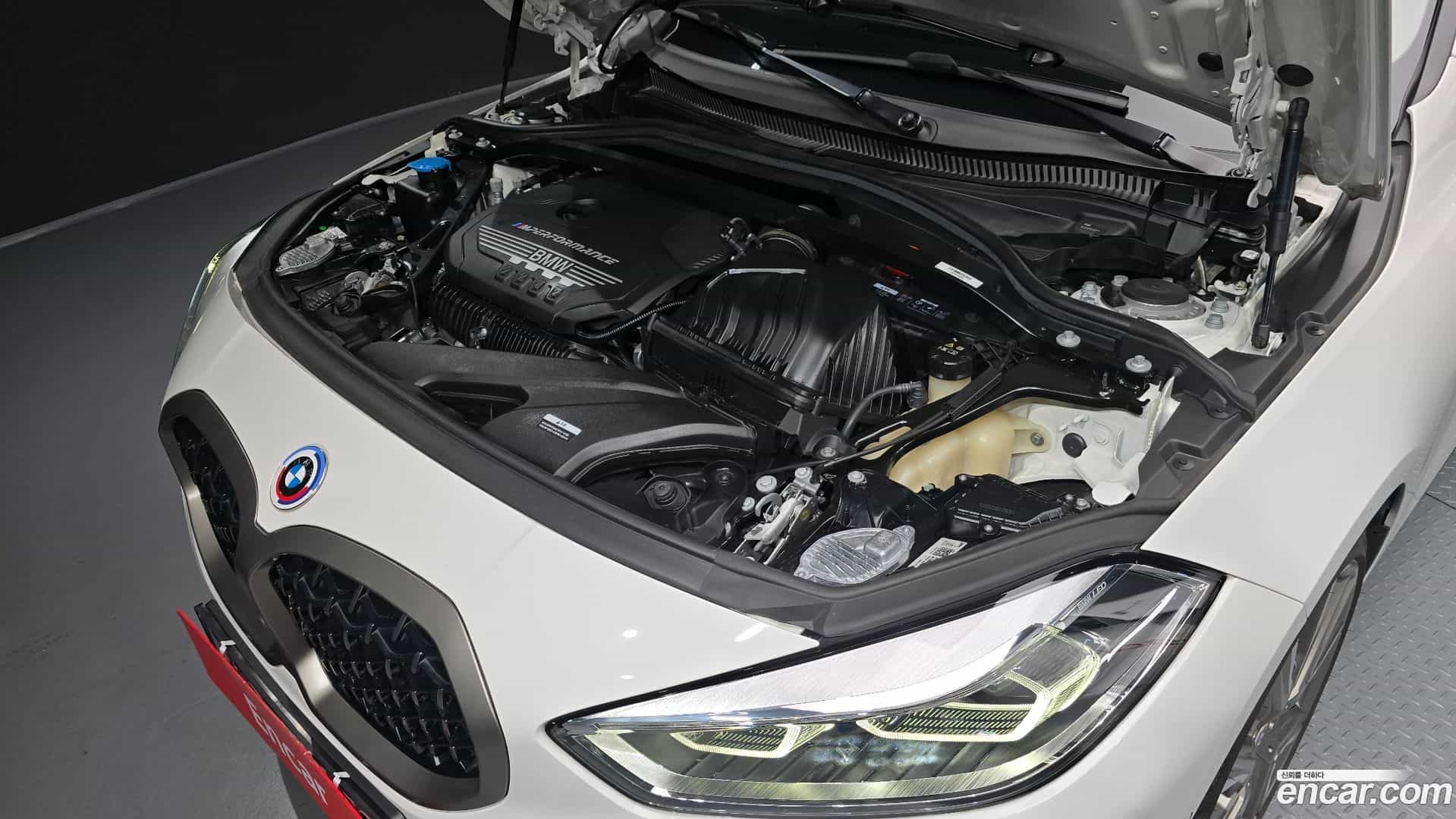 1-Series BMW 2023.6-OUTER-006