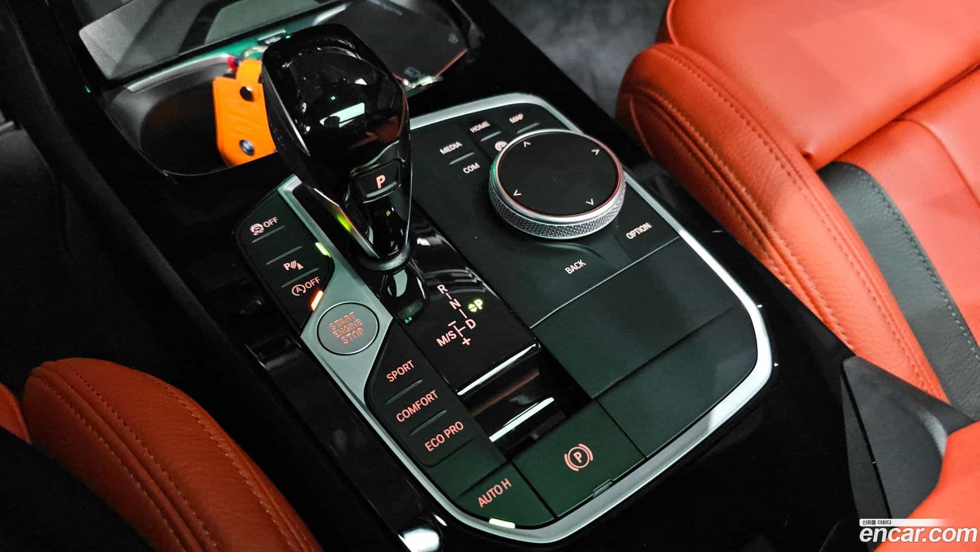 1-Series BMW 2023.6-INNER-009