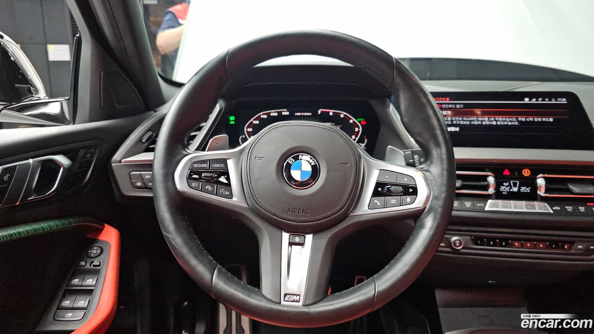 1-Series BMW 2023.6-OPTION-017