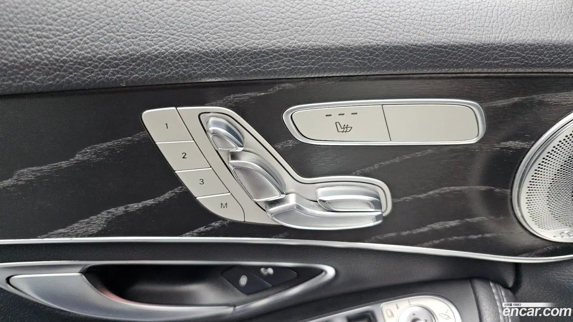 C-Class Mercedes-Benz 2017.6-OPTION-022