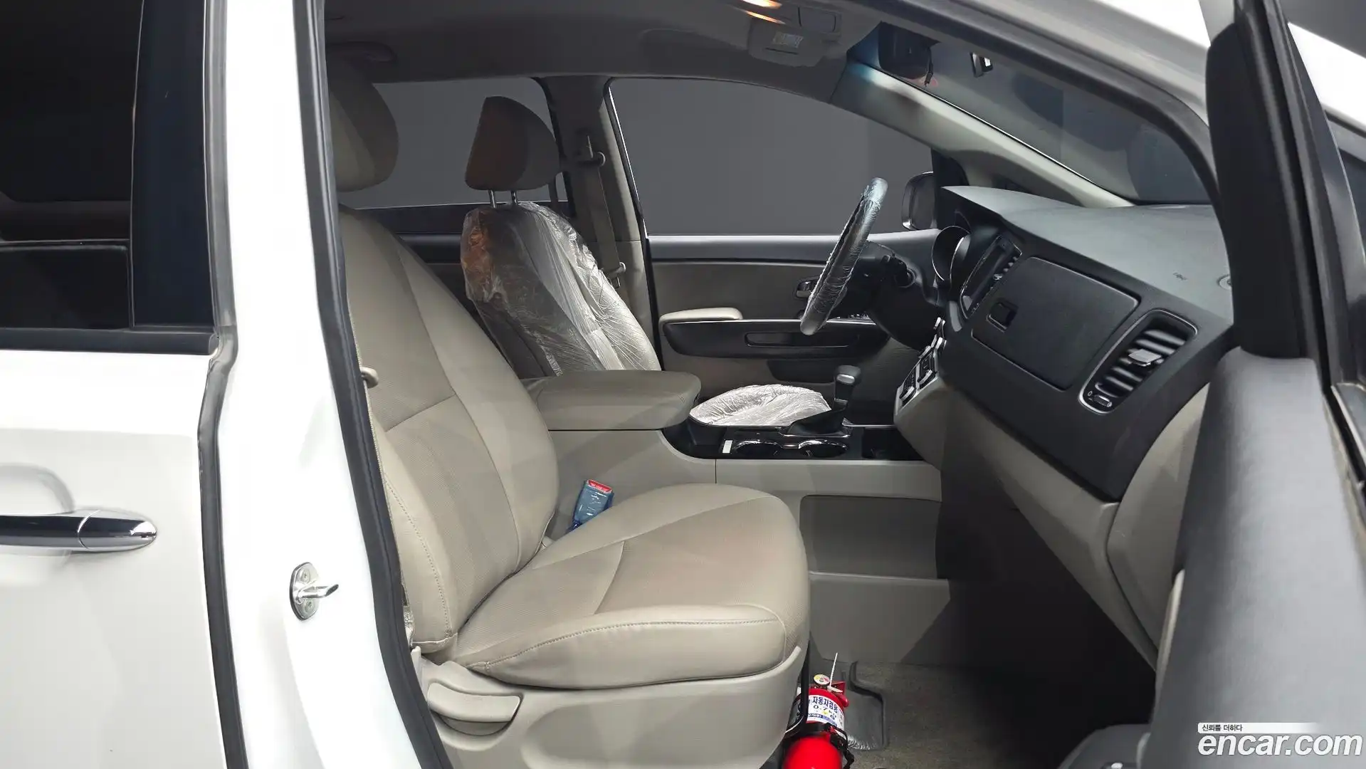 Canival Kia 2020.2-INNER-036