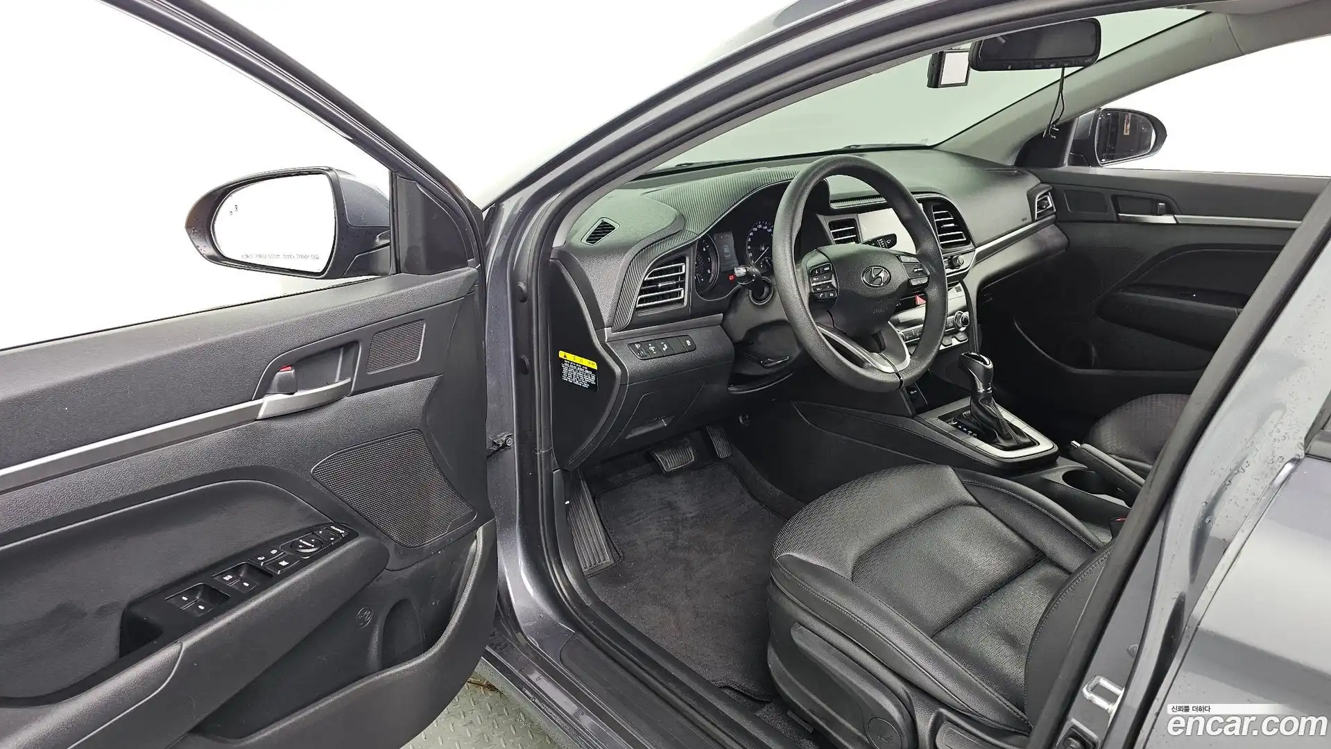 AVANTE Hyundai 2019.7-INNER-010
