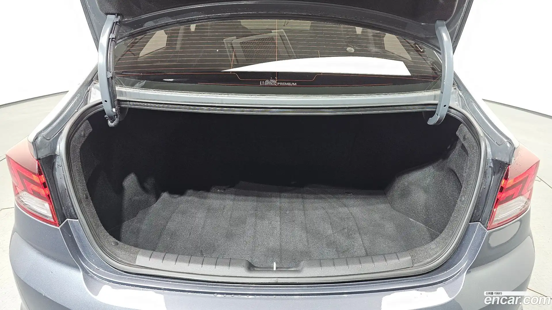 AVANTE Hyundai 2019.7-OPTION-024