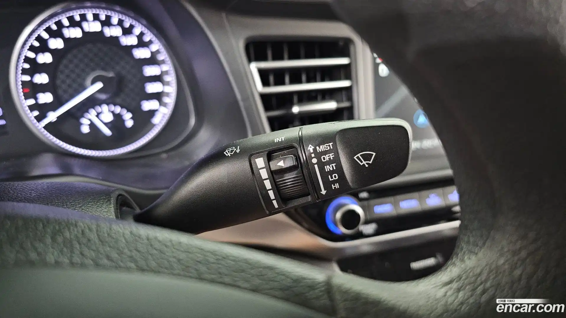 AVANTE Hyundai 2019.7-OPTION-040