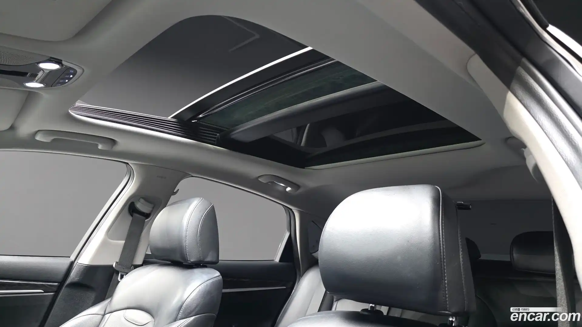 Grandeur Hyundai 2016.11-OPTION-021