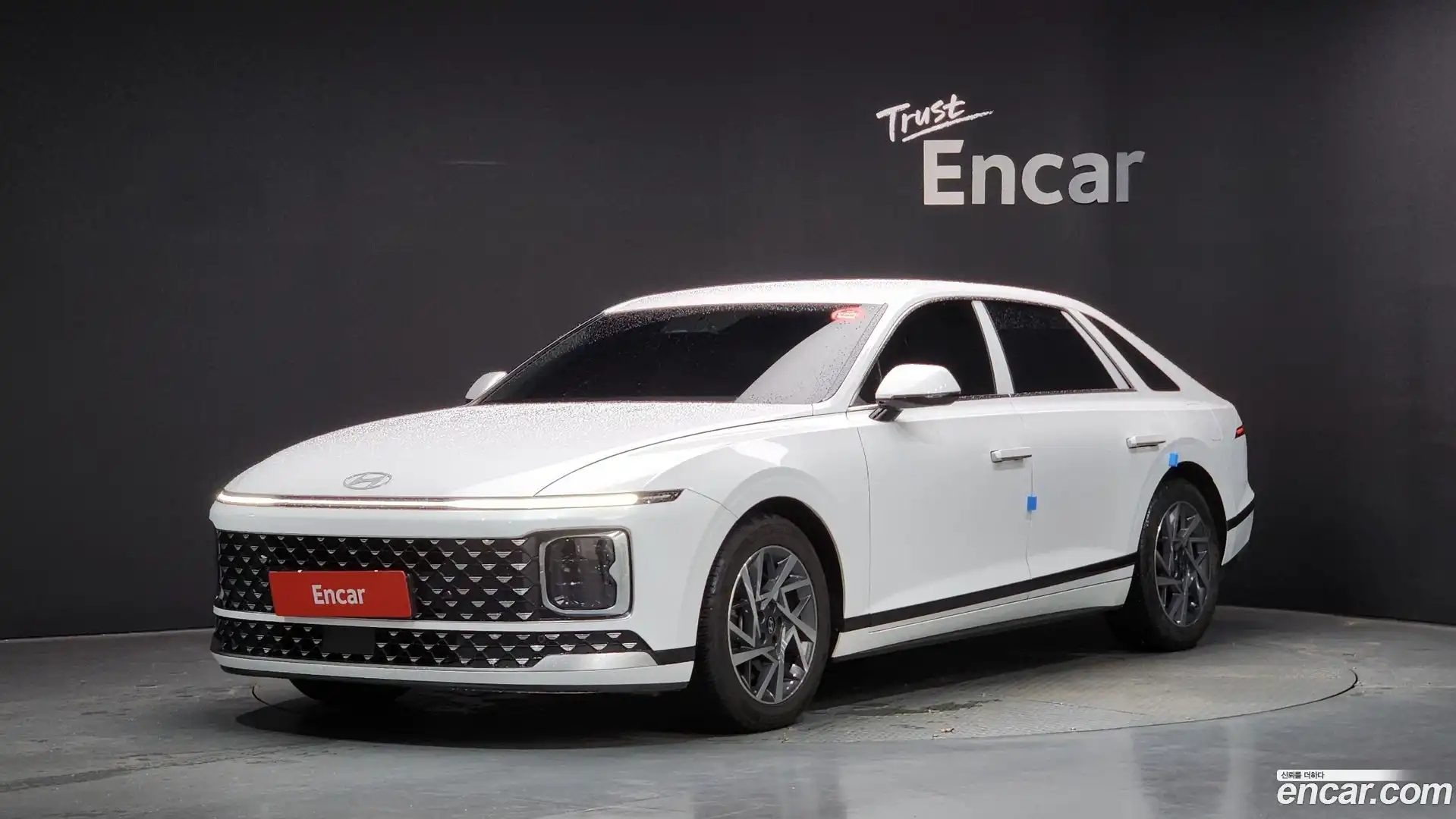 Grandeur Hyundai 2024.8-OUTER-001