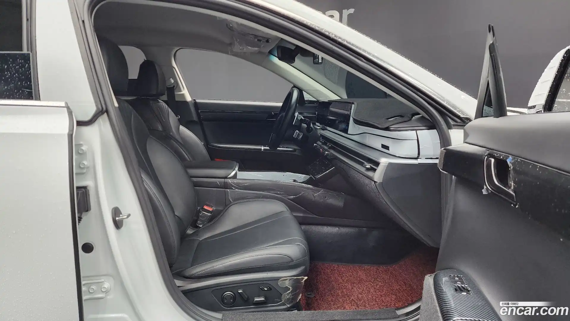 Grandeur Hyundai 2024.8-OPTION-015