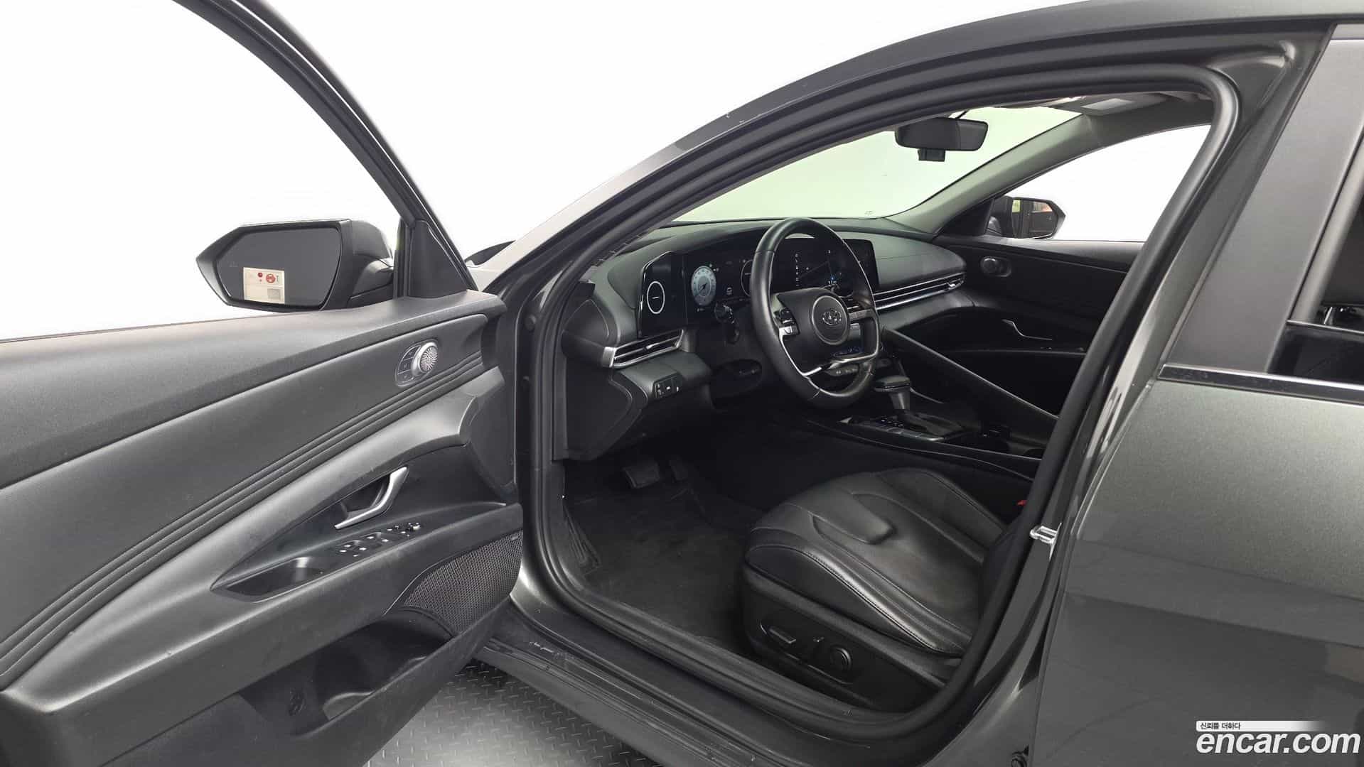 AVANTE Hyundai 2022.3-INNER-010