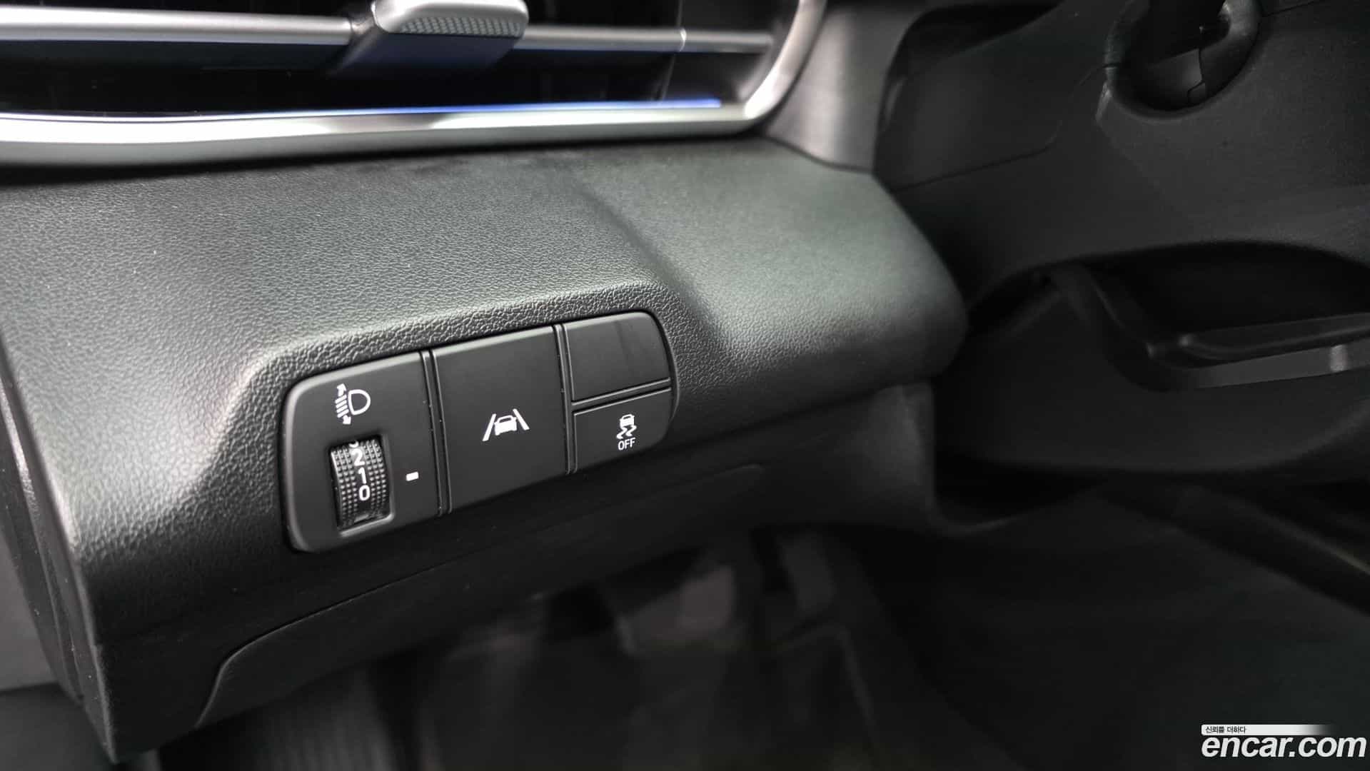 AVANTE Hyundai 2022.3-OPTION-040