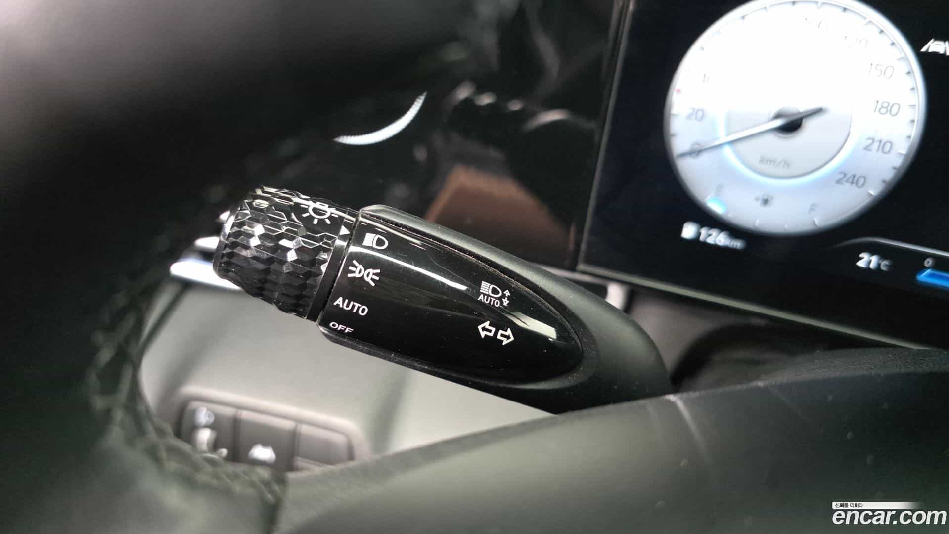 AVANTE Hyundai 2022.3-OPTION-042