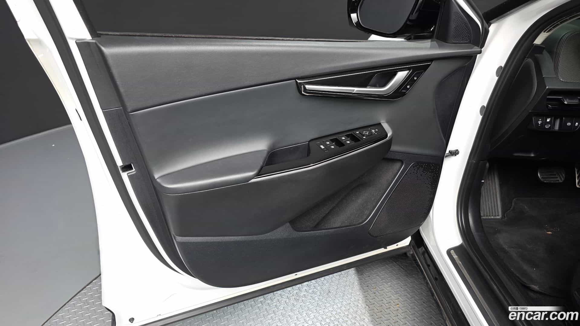 EV6 Kia 2021.8-INNER-034