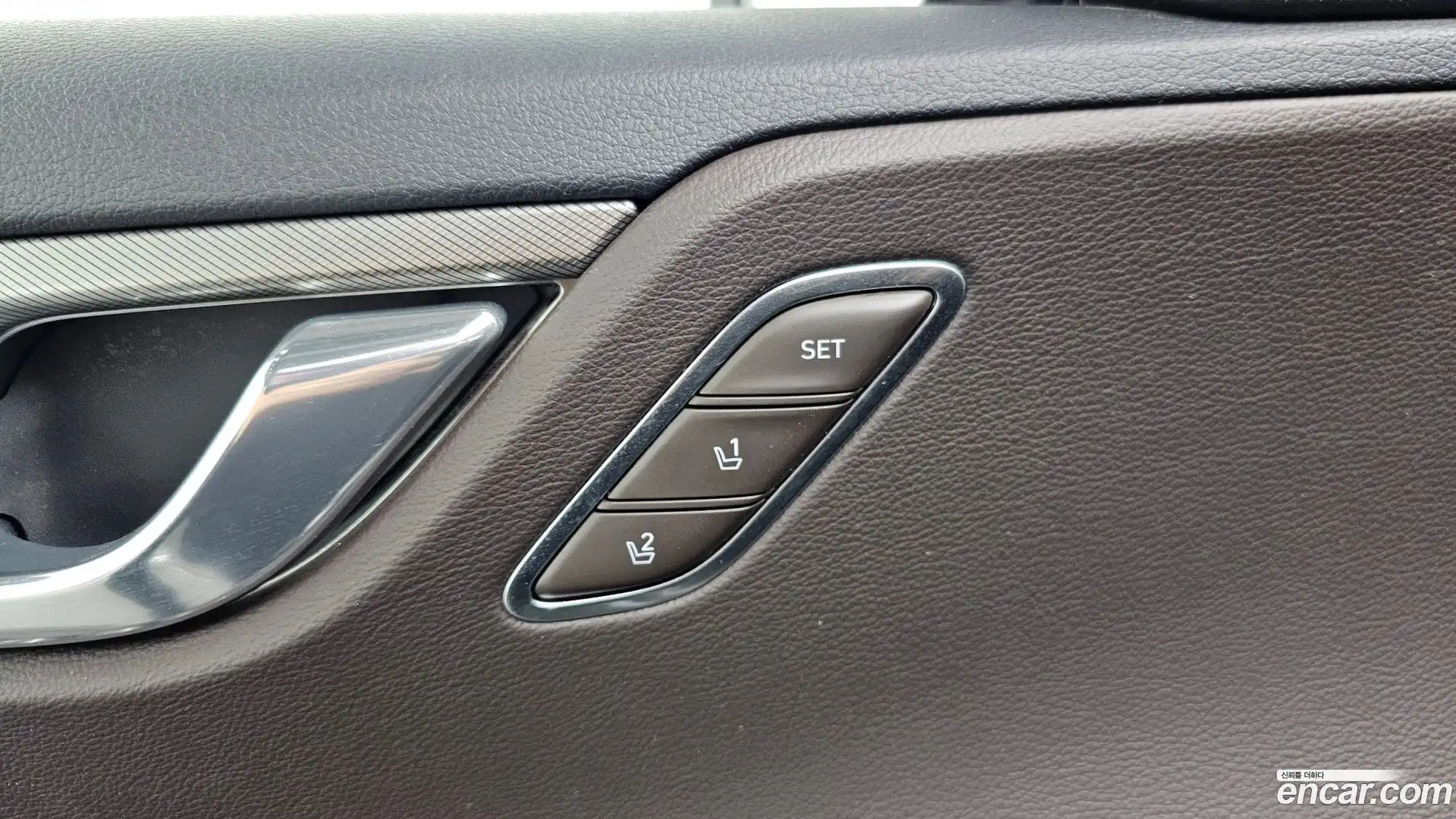 Grandeur Hyundai 2022.4-OPTION-047