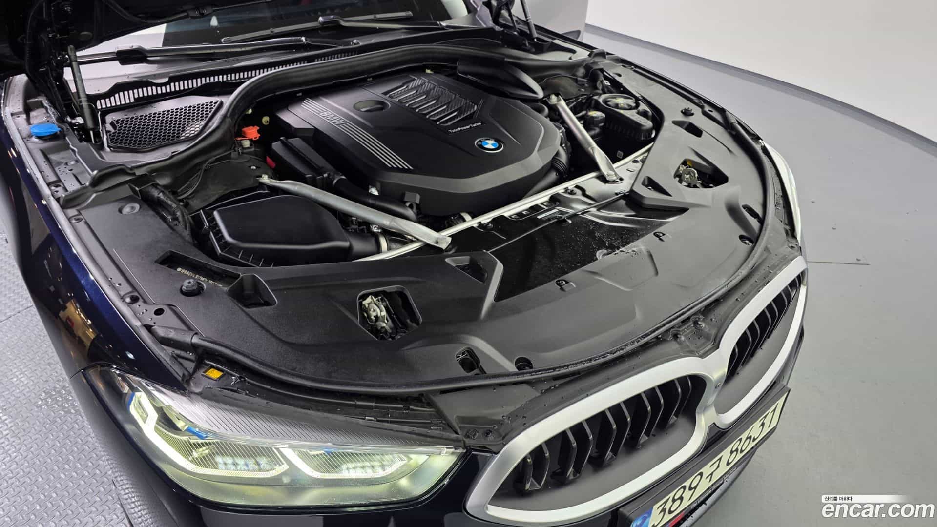 8-Series BMW 2021.6-OUTER-006