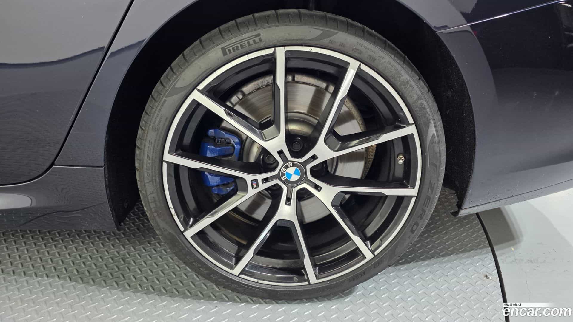 8-Series BMW 2021.6-OUTER-031
