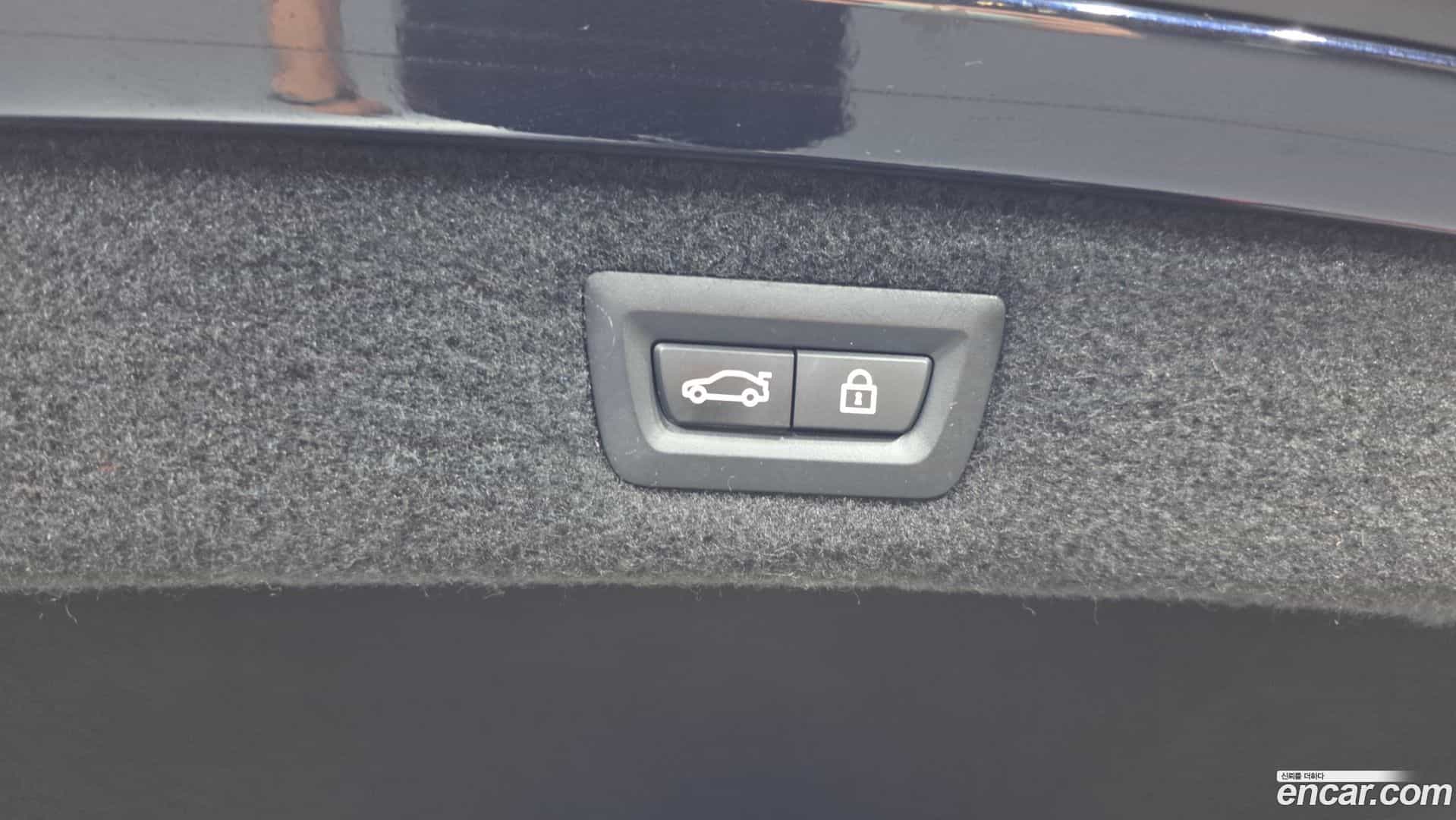 8-Series BMW 2021.6-OPTION-051