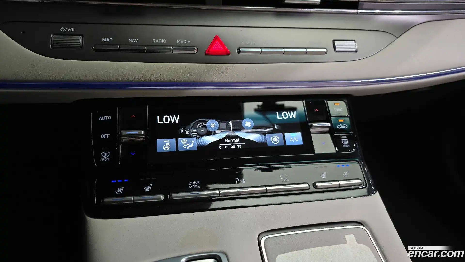 Grandeur Hyundai 2022.3-OPTION-042
