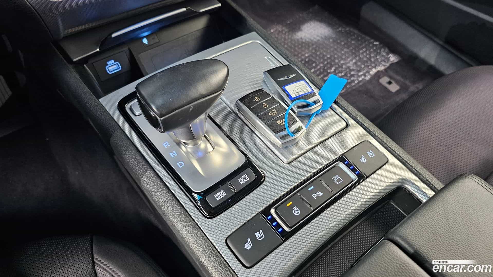G80 Genesis 2018.10-INNER-009
