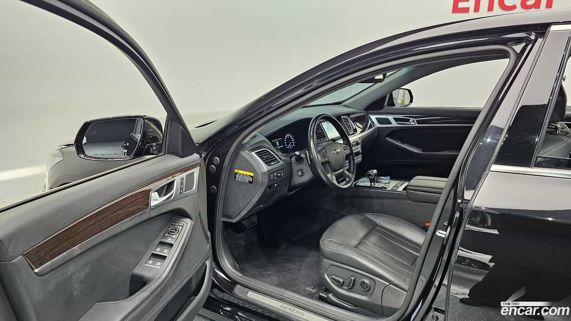 G80 Genesis 2018.10-INNER-010