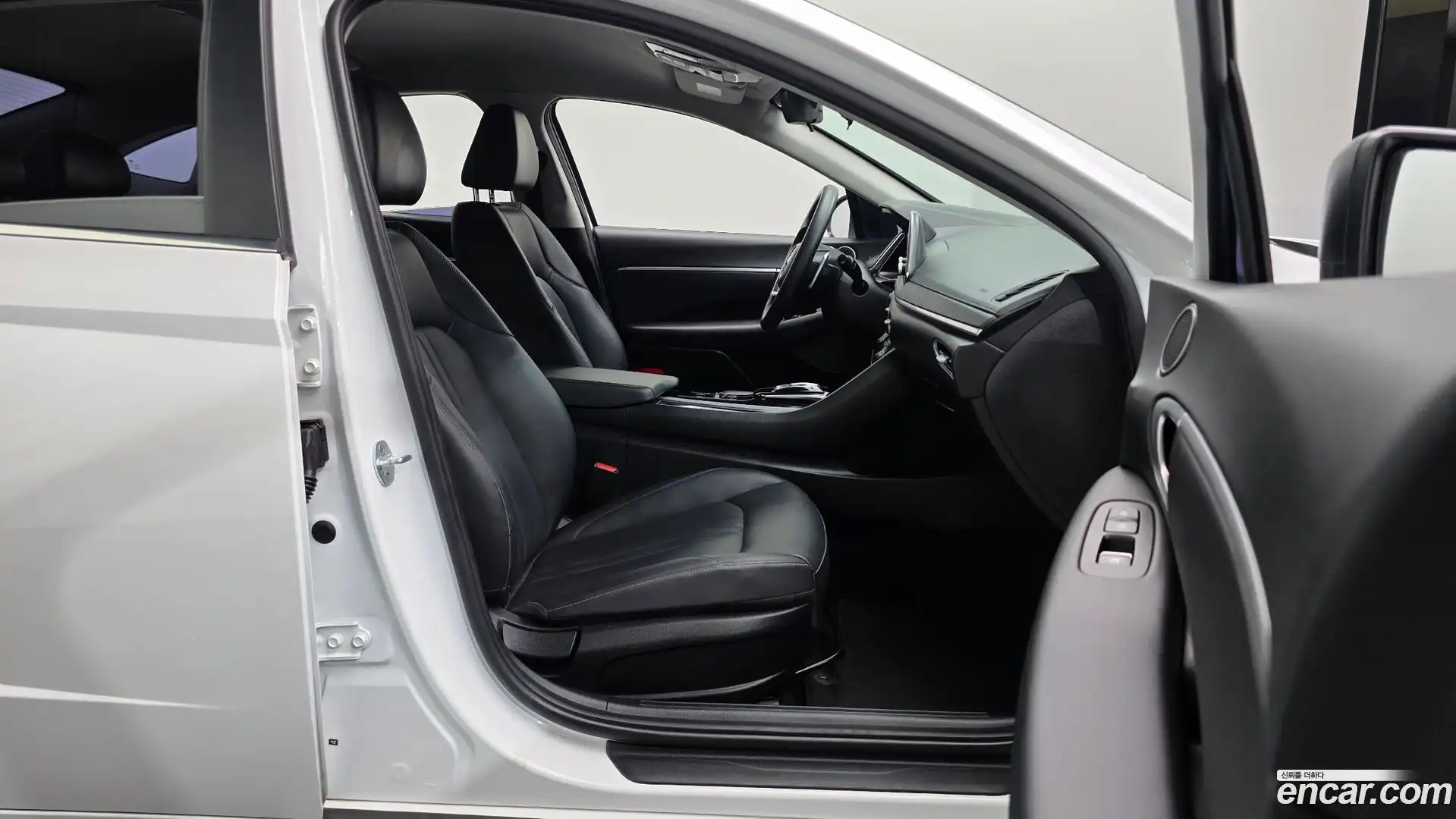 Sonata Hyundai 2019.6-INNER-036