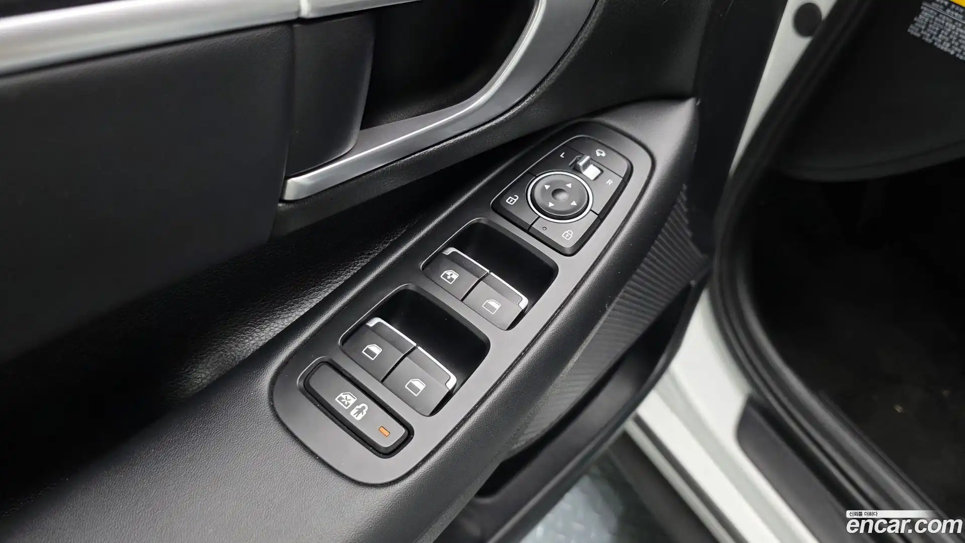 Sonata Hyundai 2019.6-OPTION-041