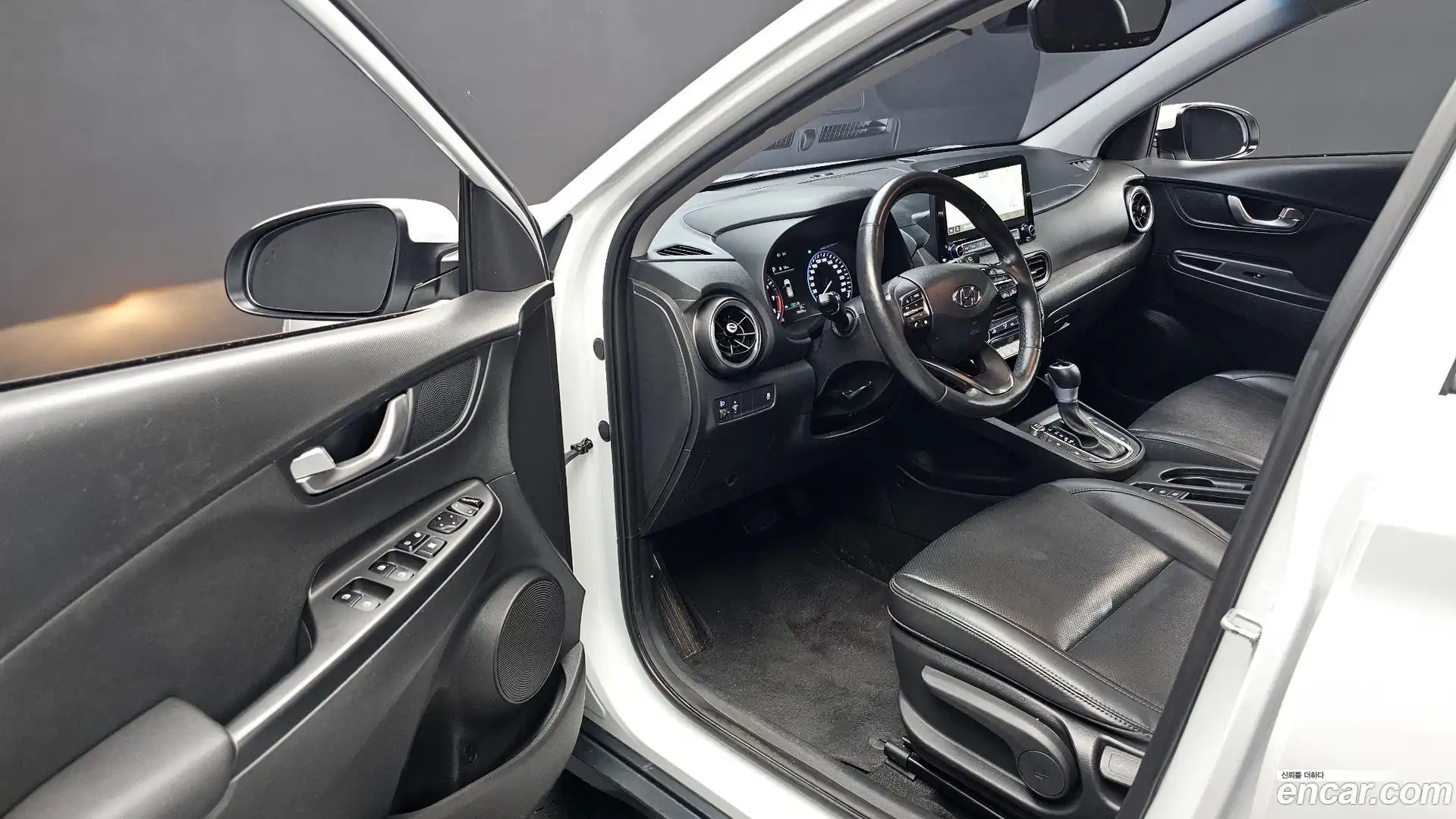 Kona Hyundai 2020.11-INNER-010