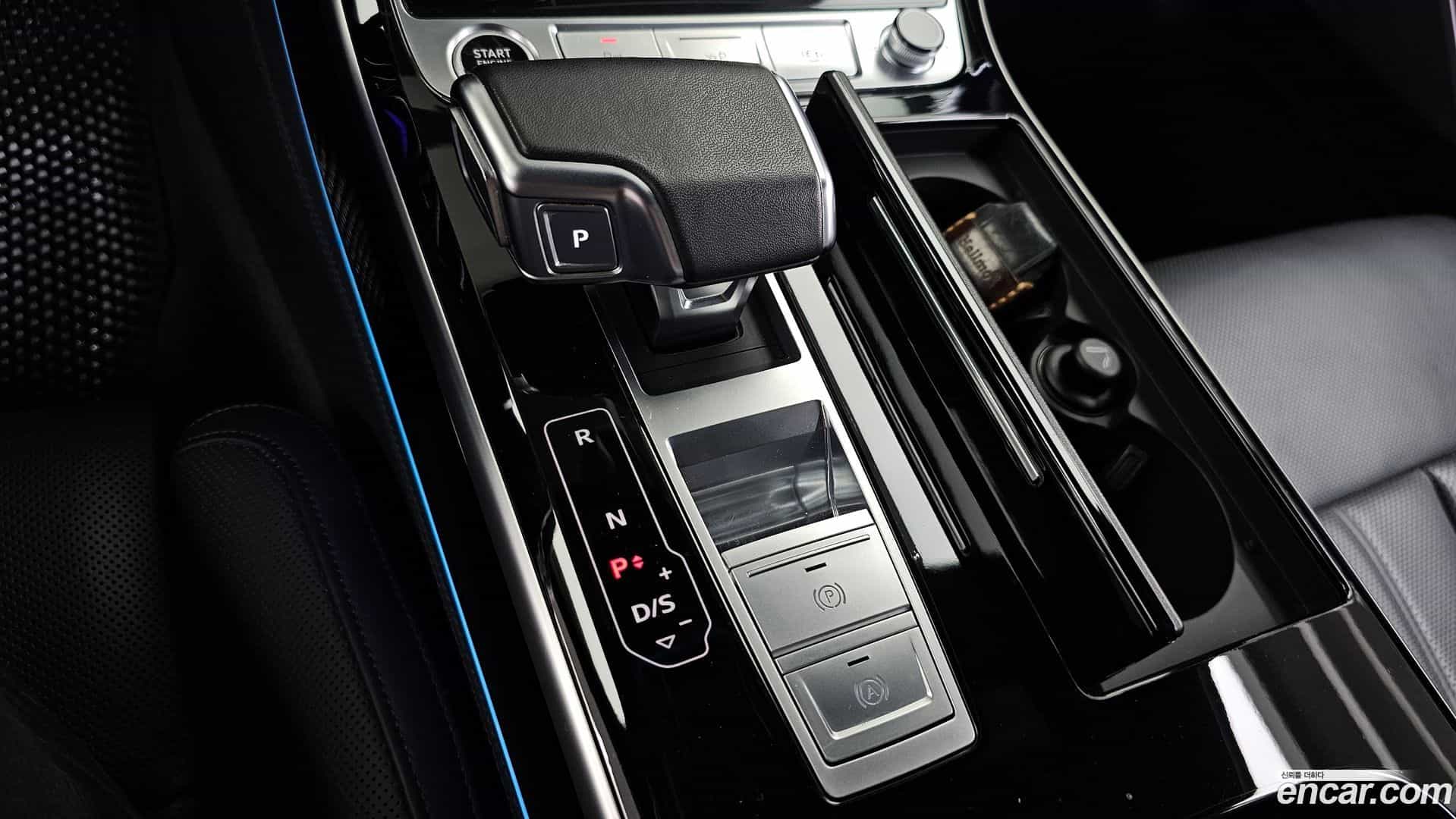 A8 Audi 2021.11-INNER-009